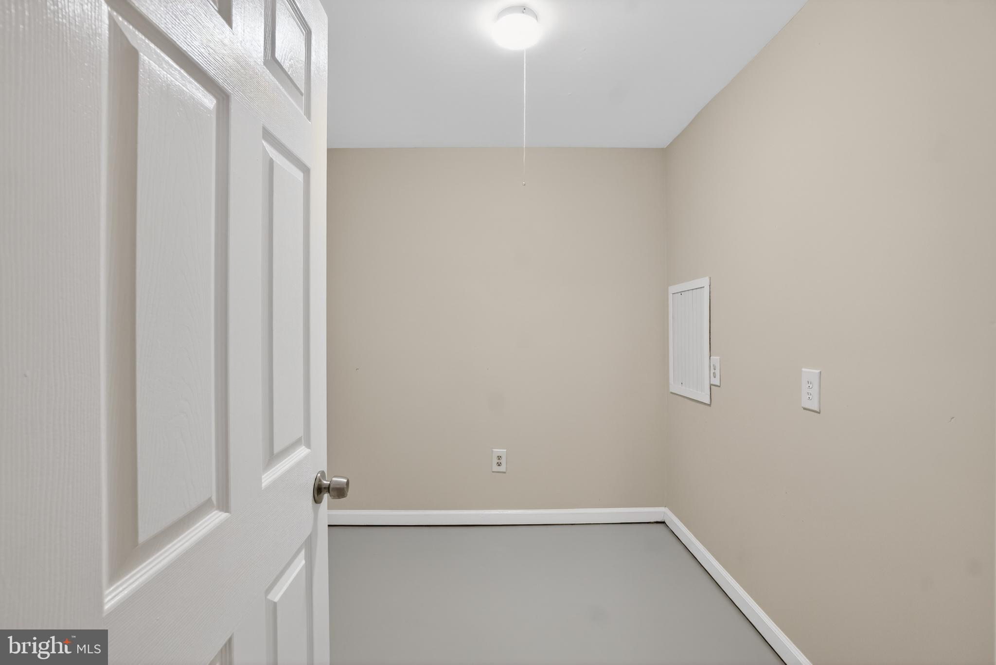 PINEWOOD HILL - Residential