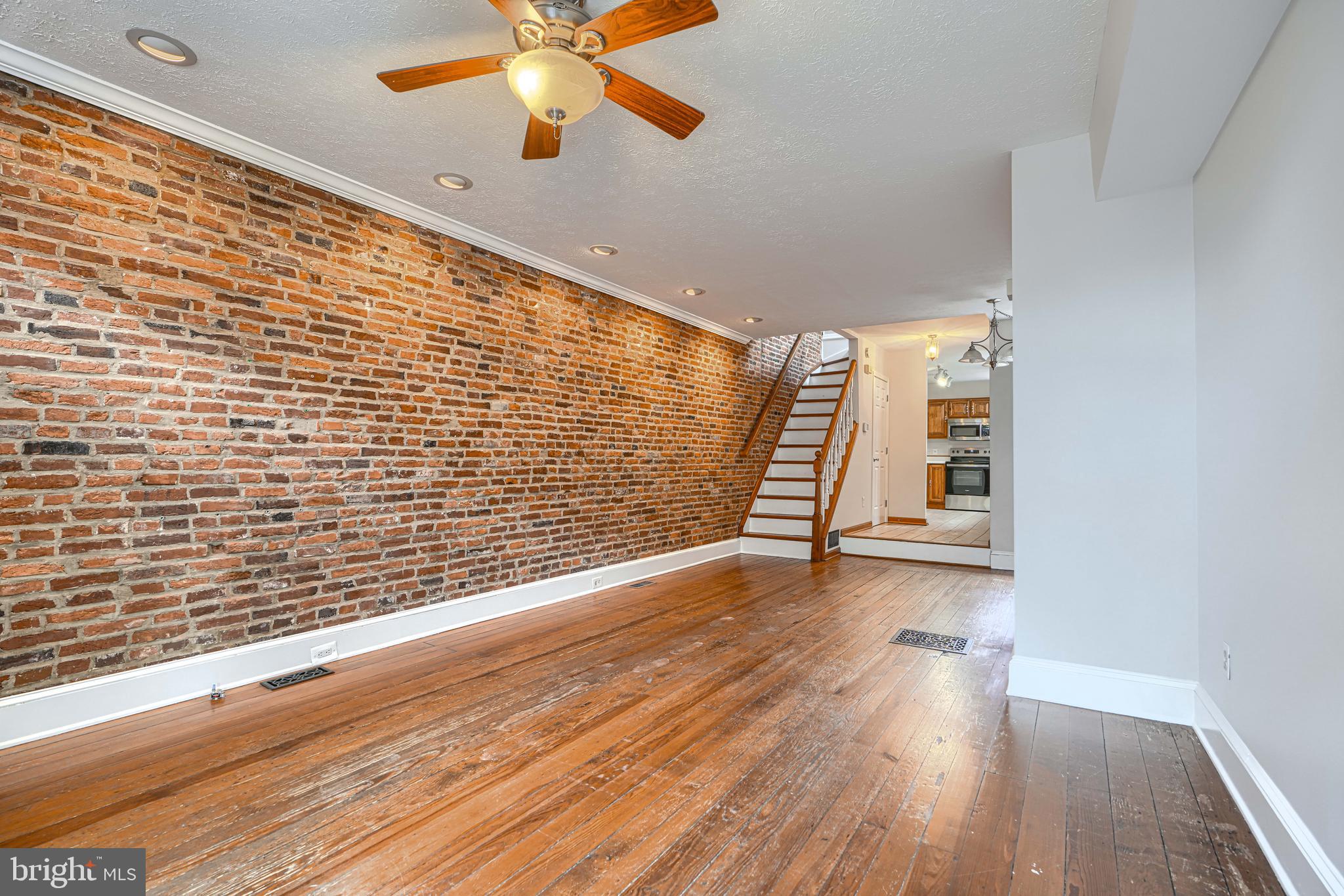 12 POULTNEY STREET
