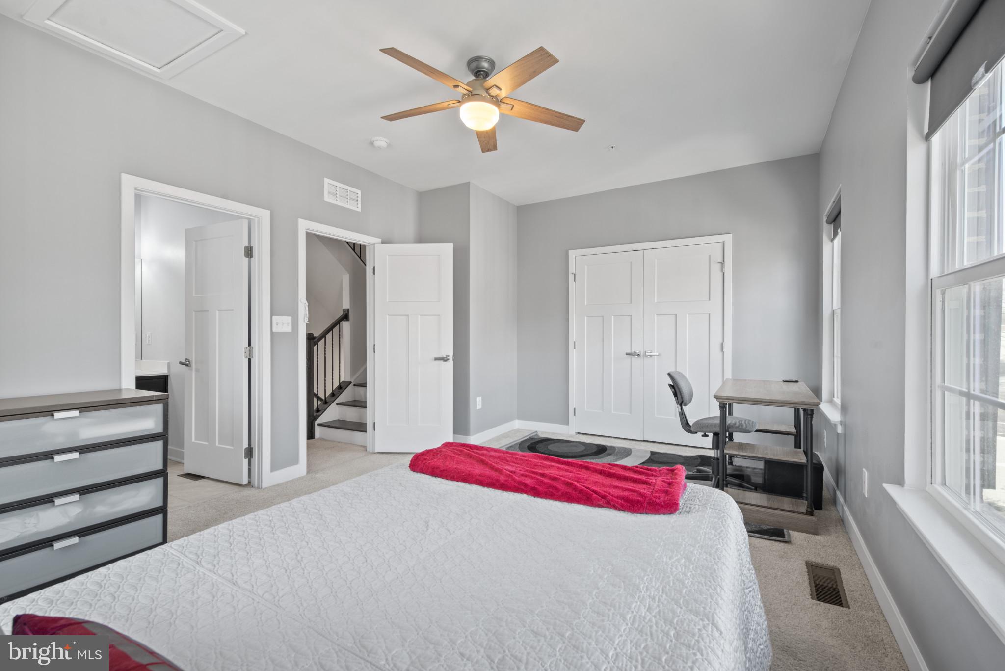 LARGO TOWN CENTER - Residential