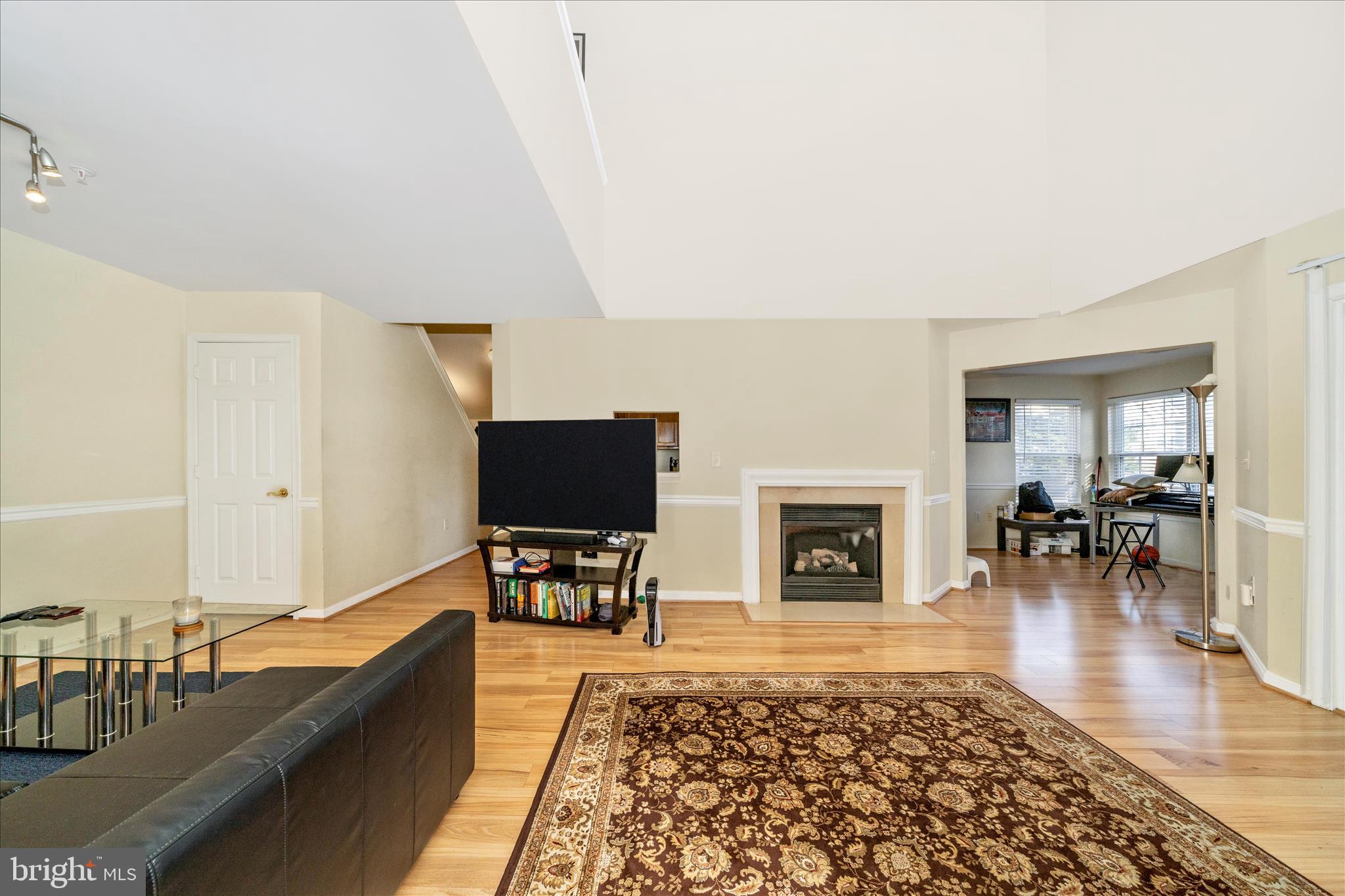 GREENBELT LAKE VILLAGE - Residential Lease