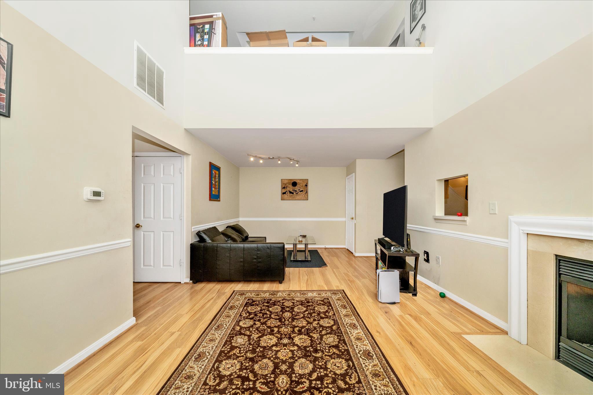 GREENBELT LAKE VILLAGE - Residential Lease