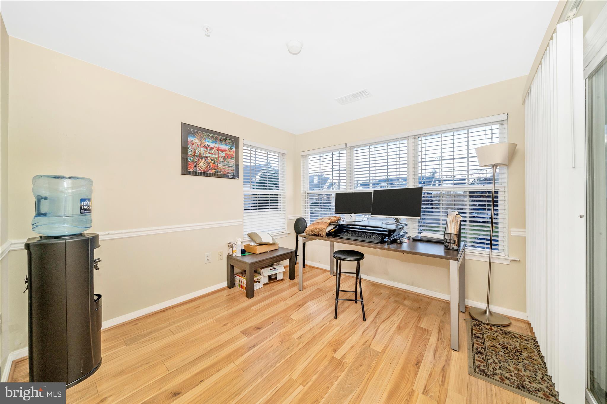 GREENBELT LAKE VILLAGE - Residential Lease