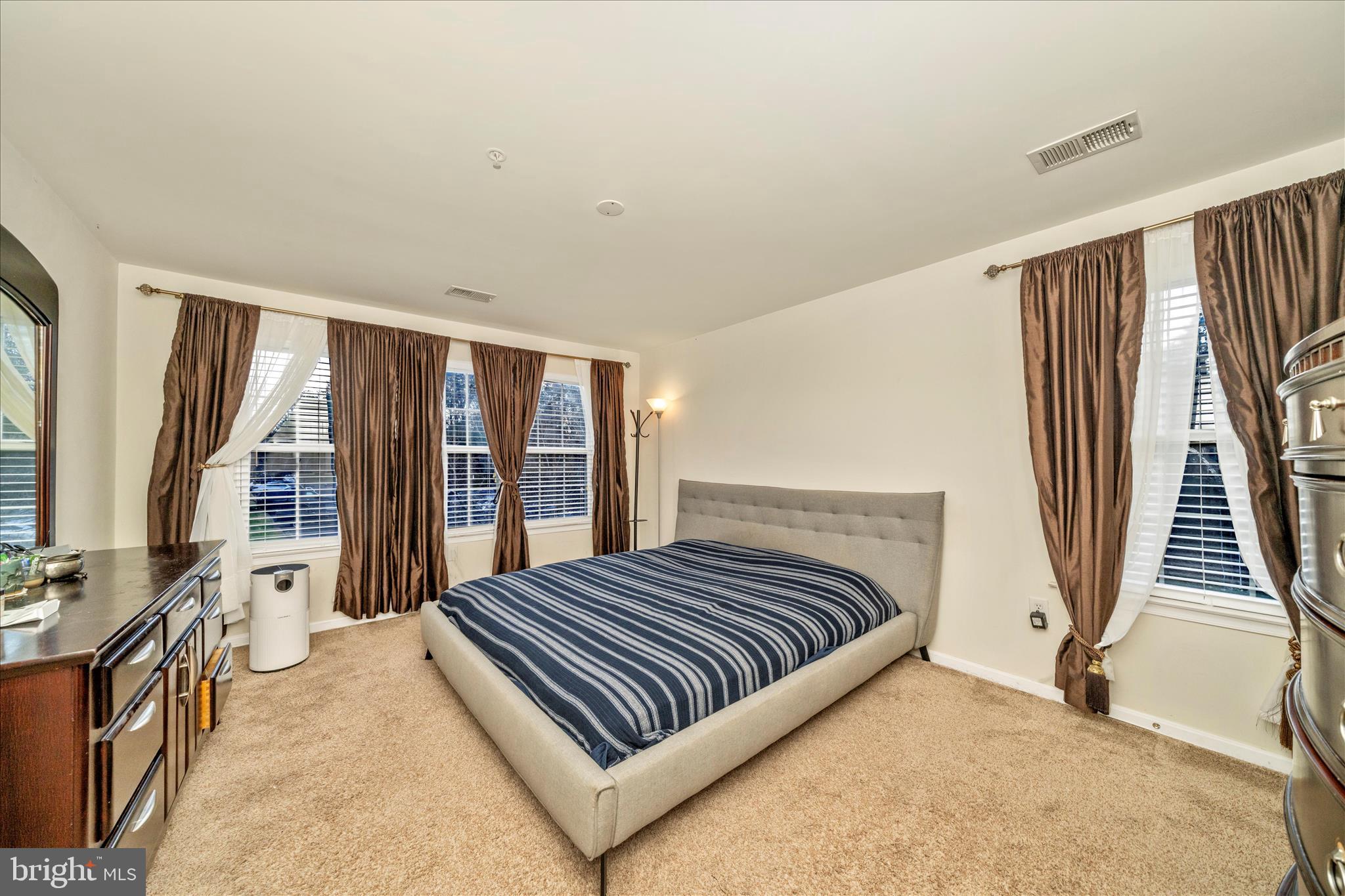 GREENBELT LAKE VILLAGE - Residential Lease