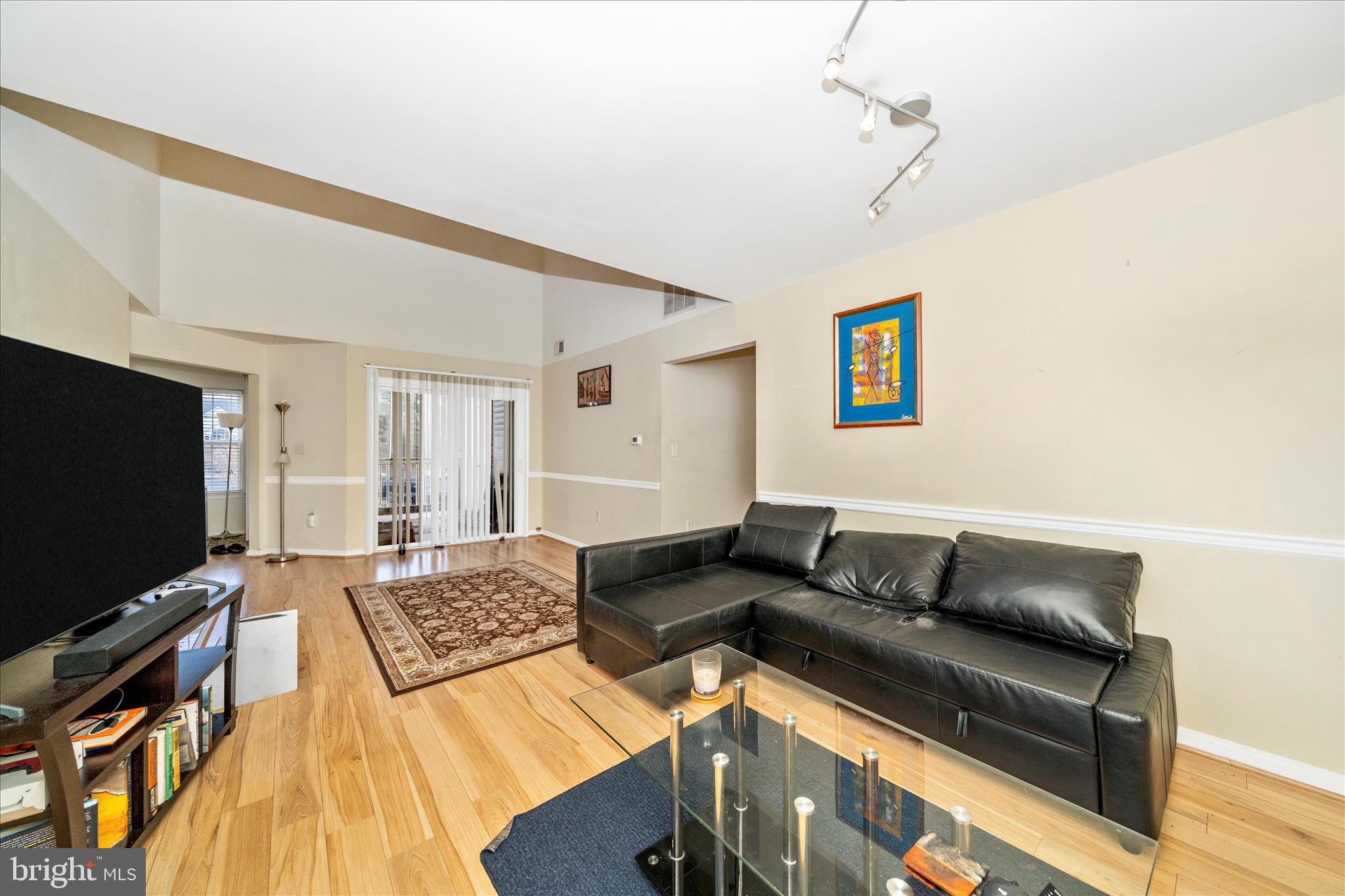 GREENBELT LAKE VILLAGE - Residential Lease