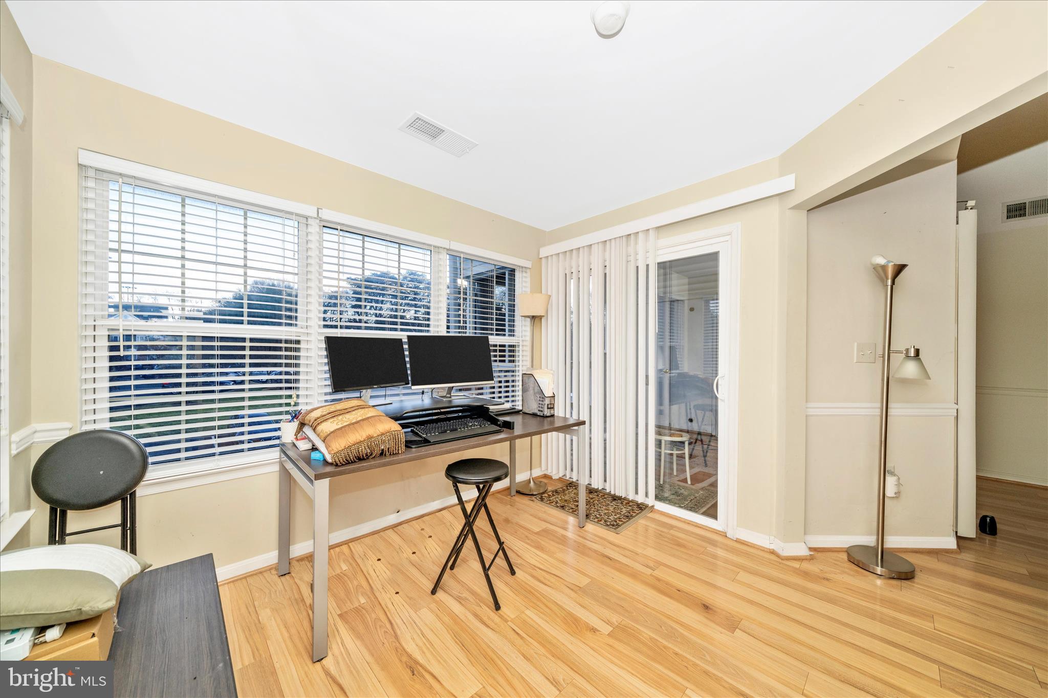 GREENBELT LAKE VILLAGE - Residential Lease