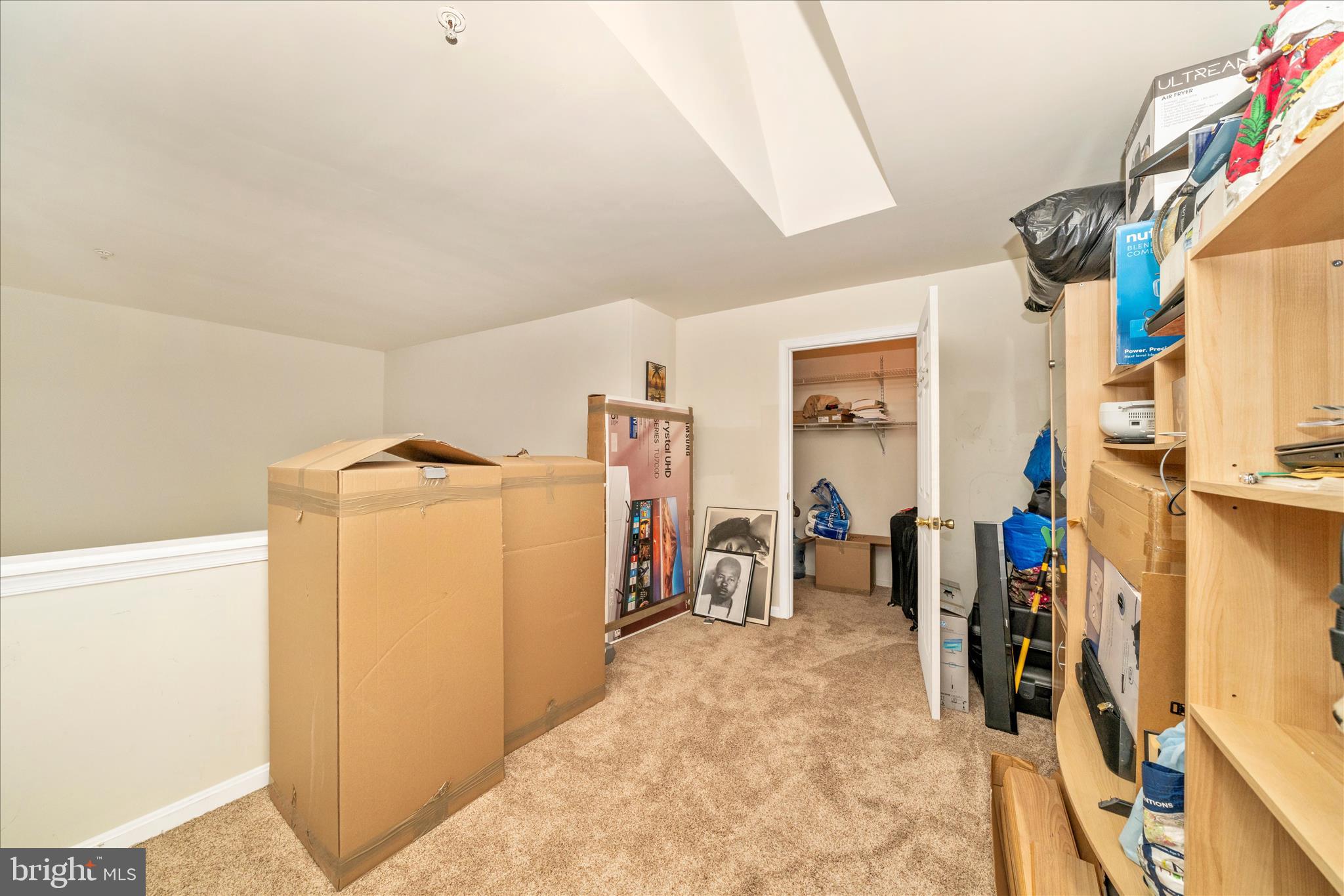 GREENBELT LAKE VILLAGE - Residential Lease