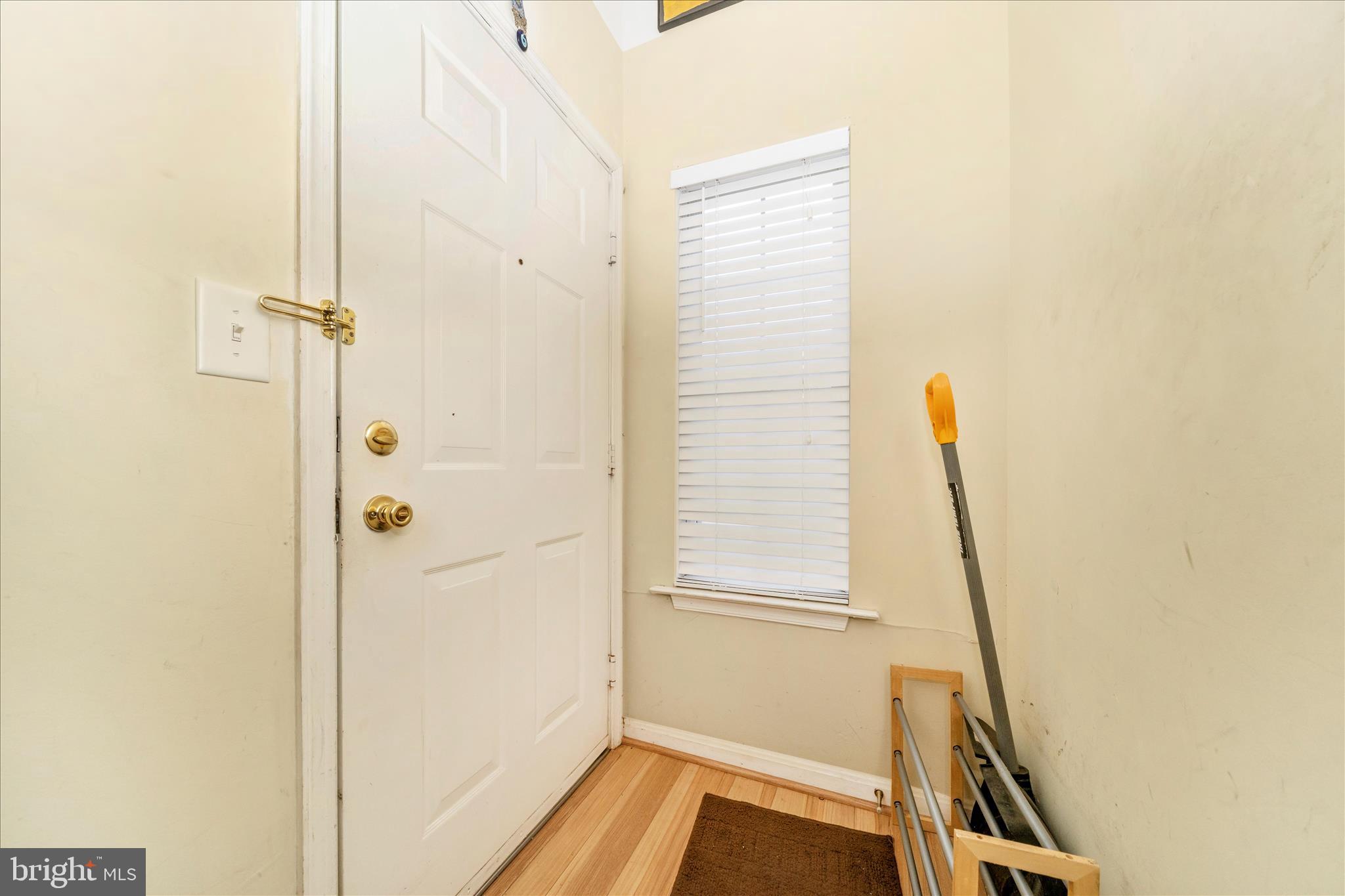 6520 LAKE PARK DRIVE #201