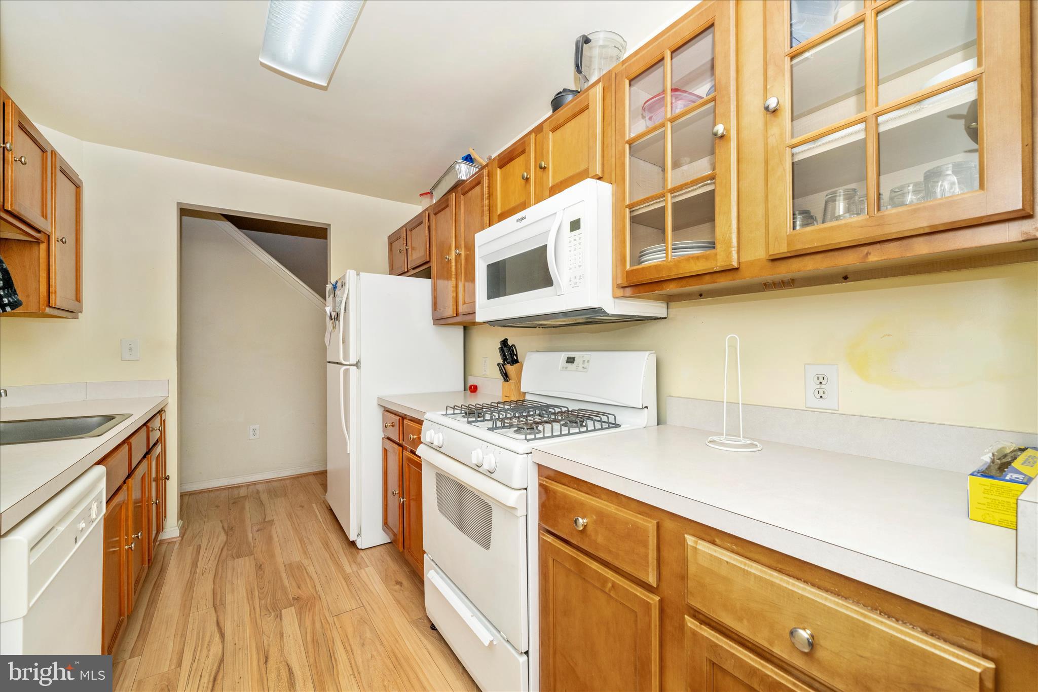 GREENBELT LAKE VILLAGE - Residential Lease