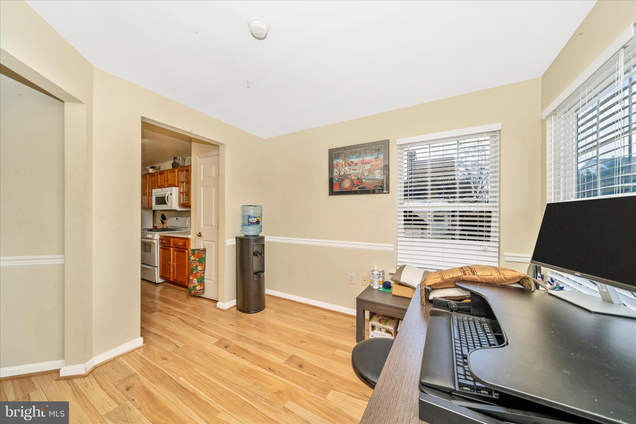 GREENBELT LAKE VILLAGE - Residential Lease