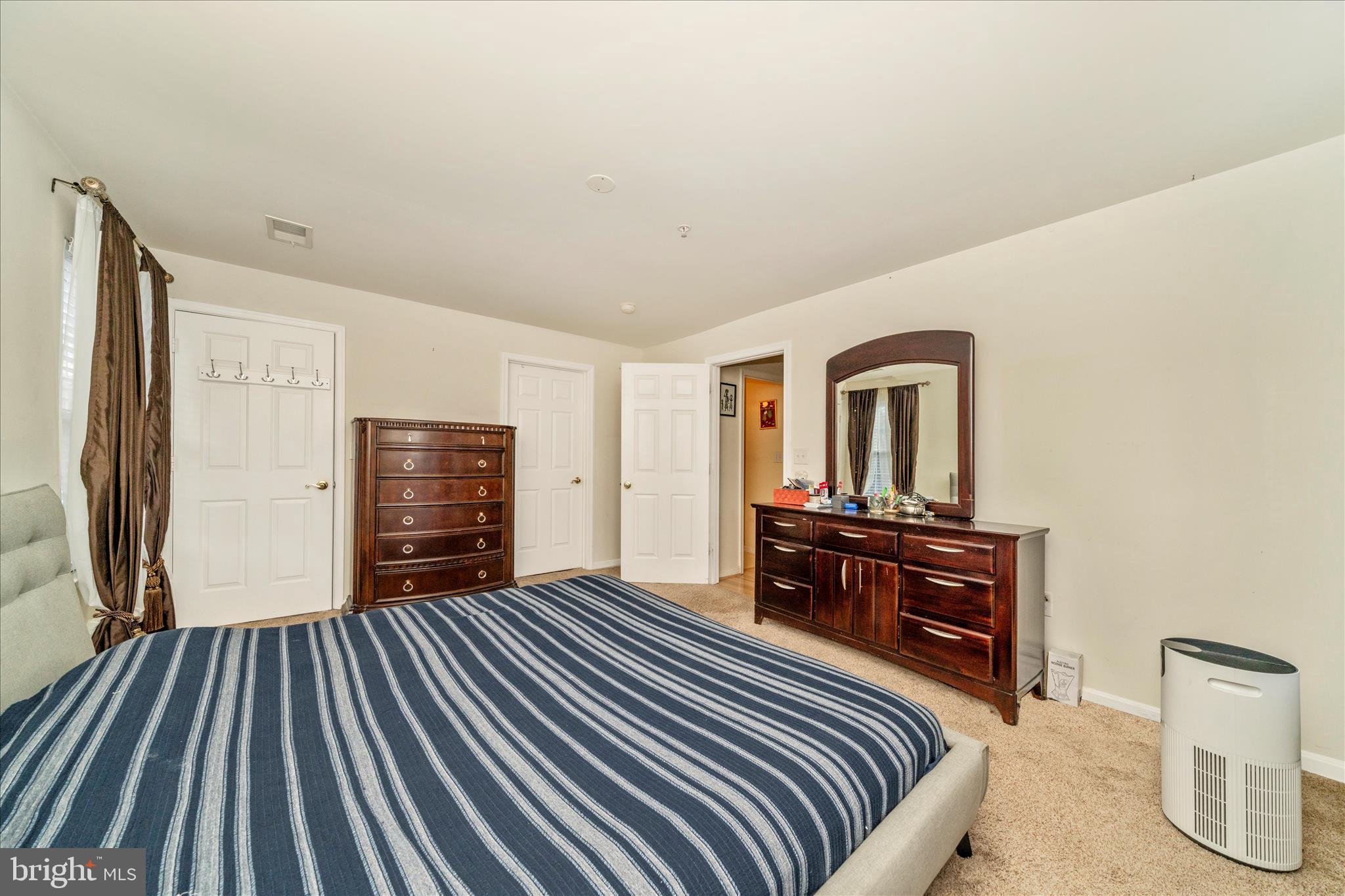 GREENBELT LAKE VILLAGE - Residential Lease