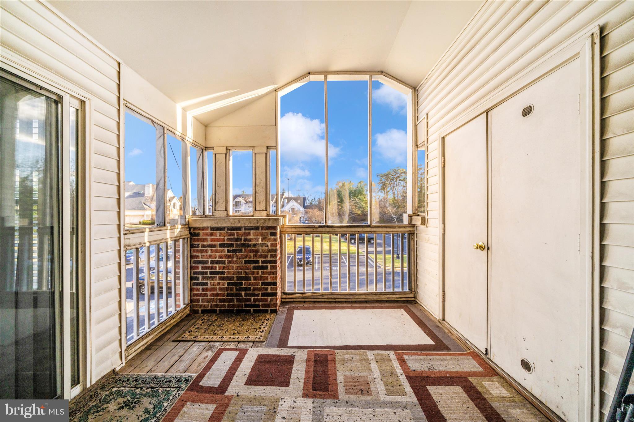 GREENBELT LAKE VILLAGE - Residential Lease