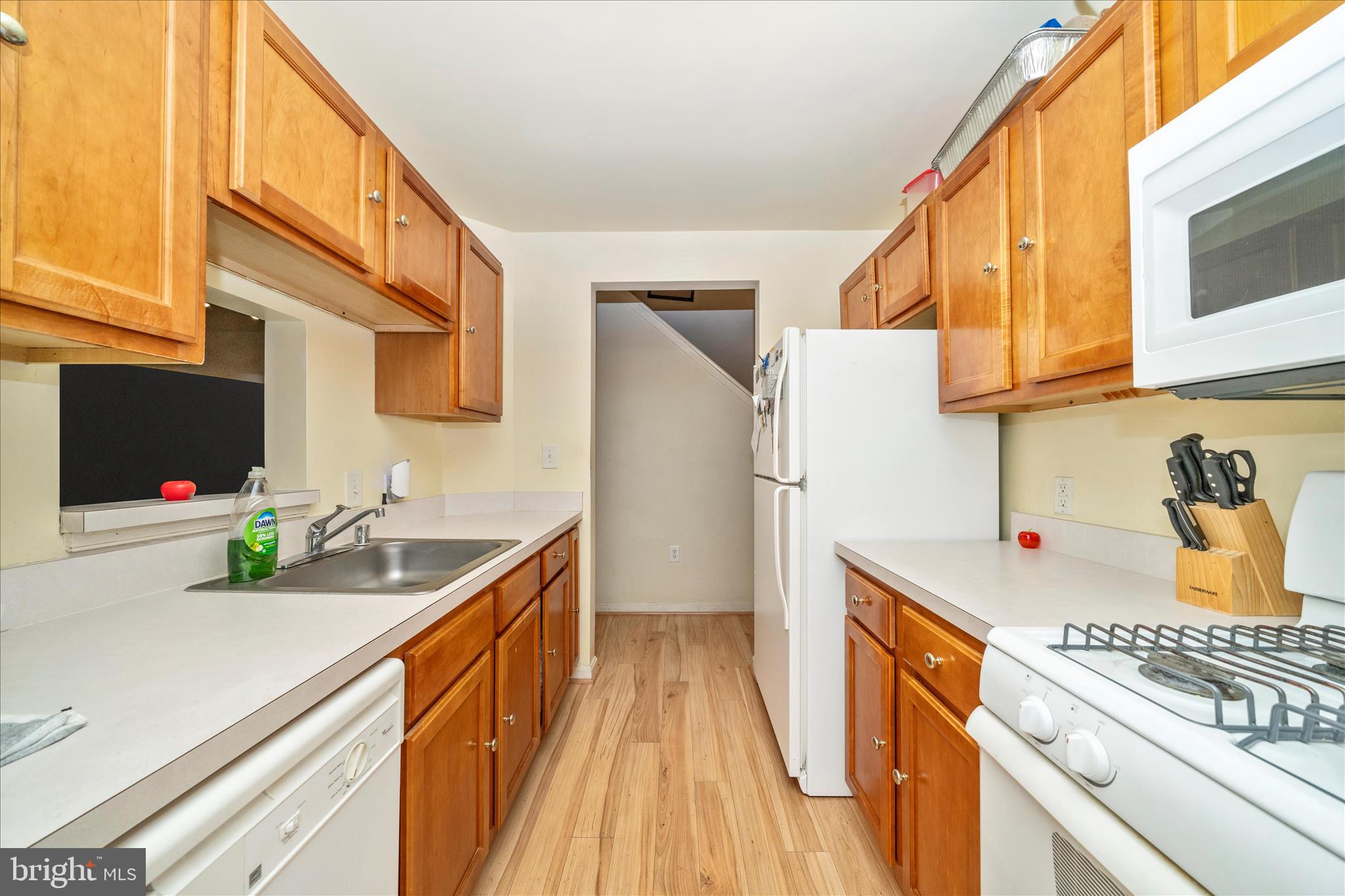 GREENBELT LAKE VILLAGE - Residential Lease