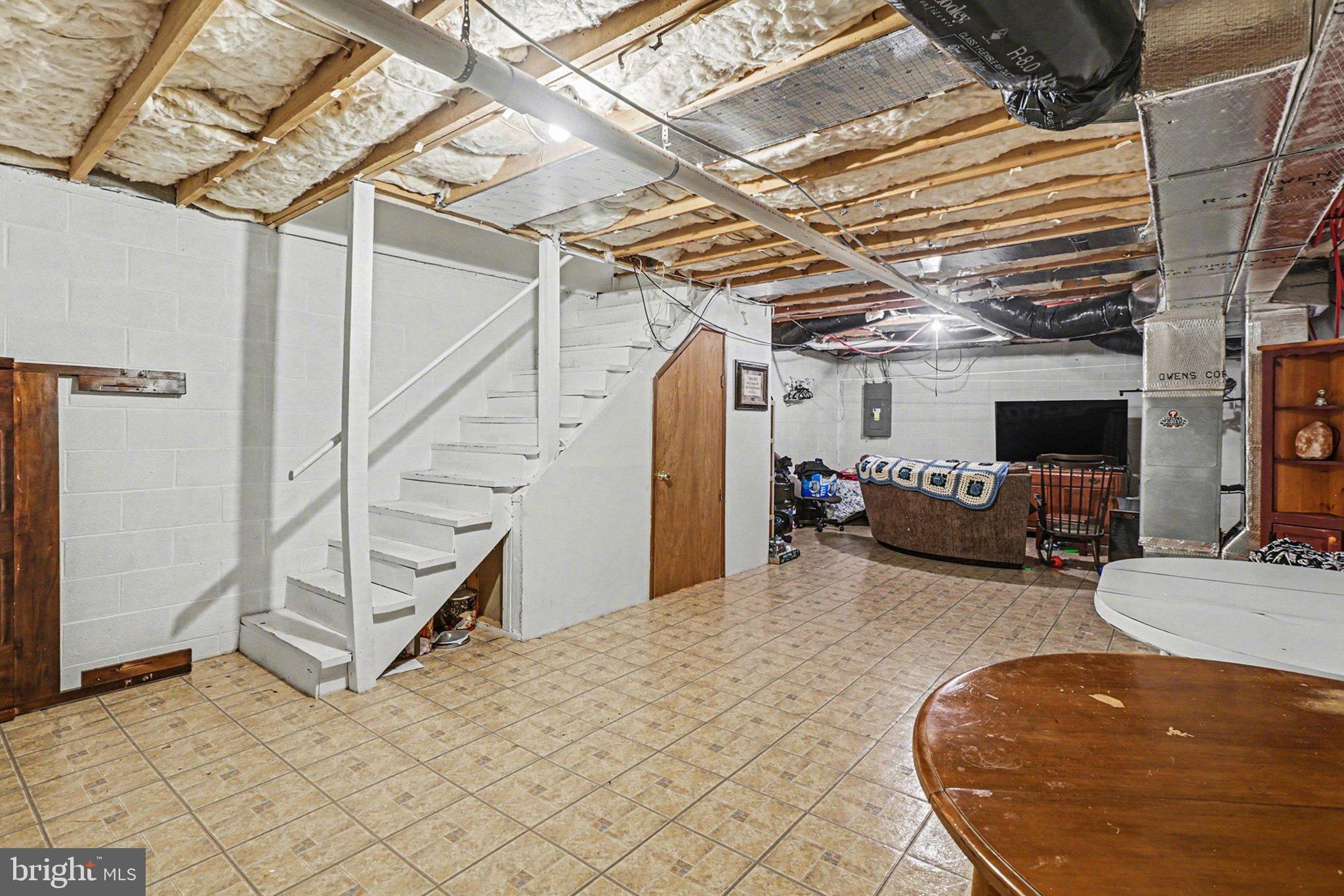 WALNUT VILLAS - Residential