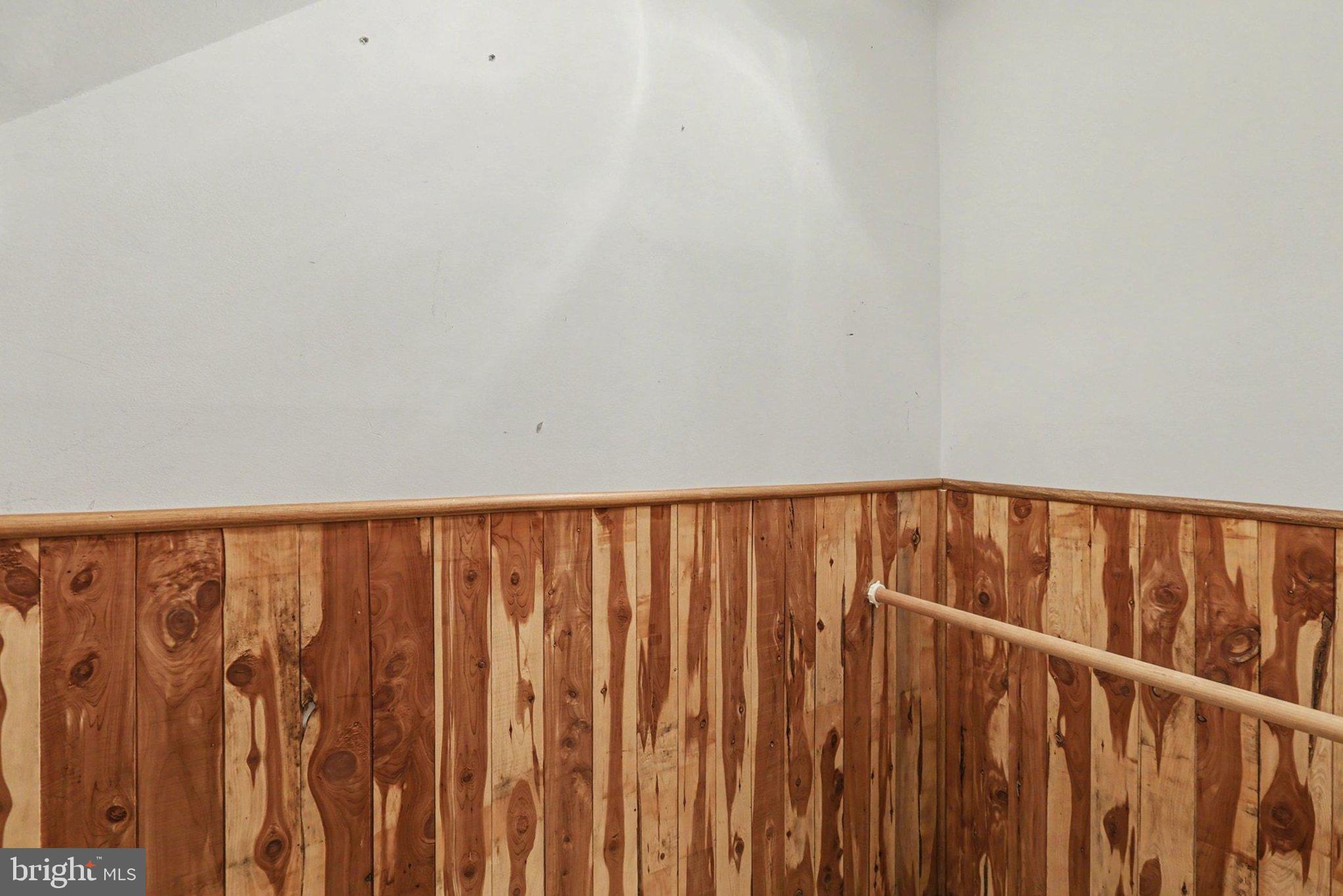 WALNUT VILLAS - Residential