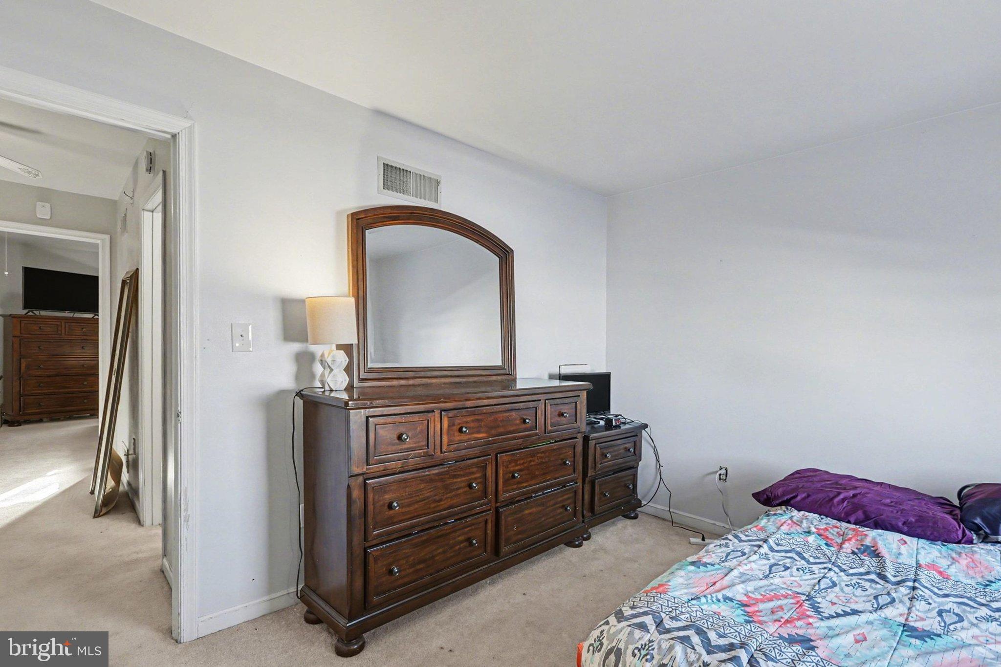 WALNUT VILLAS - Residential