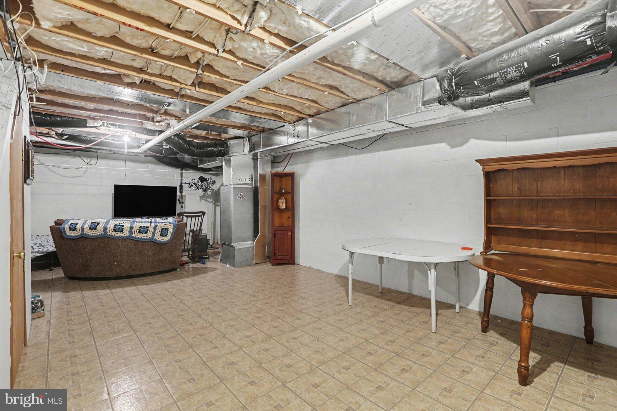 WALNUT VILLAS - Residential