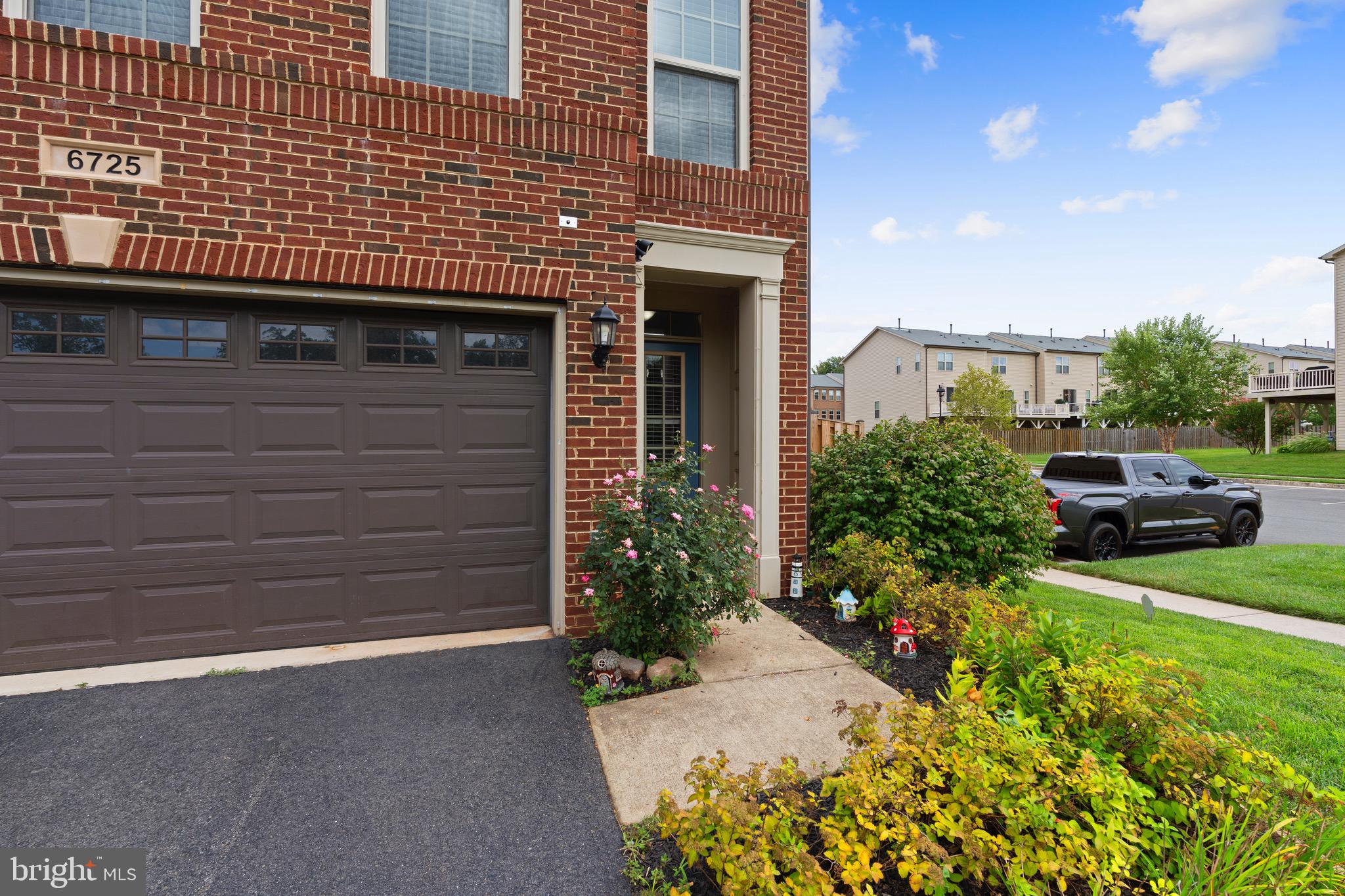 6725 PINCHOT LANE