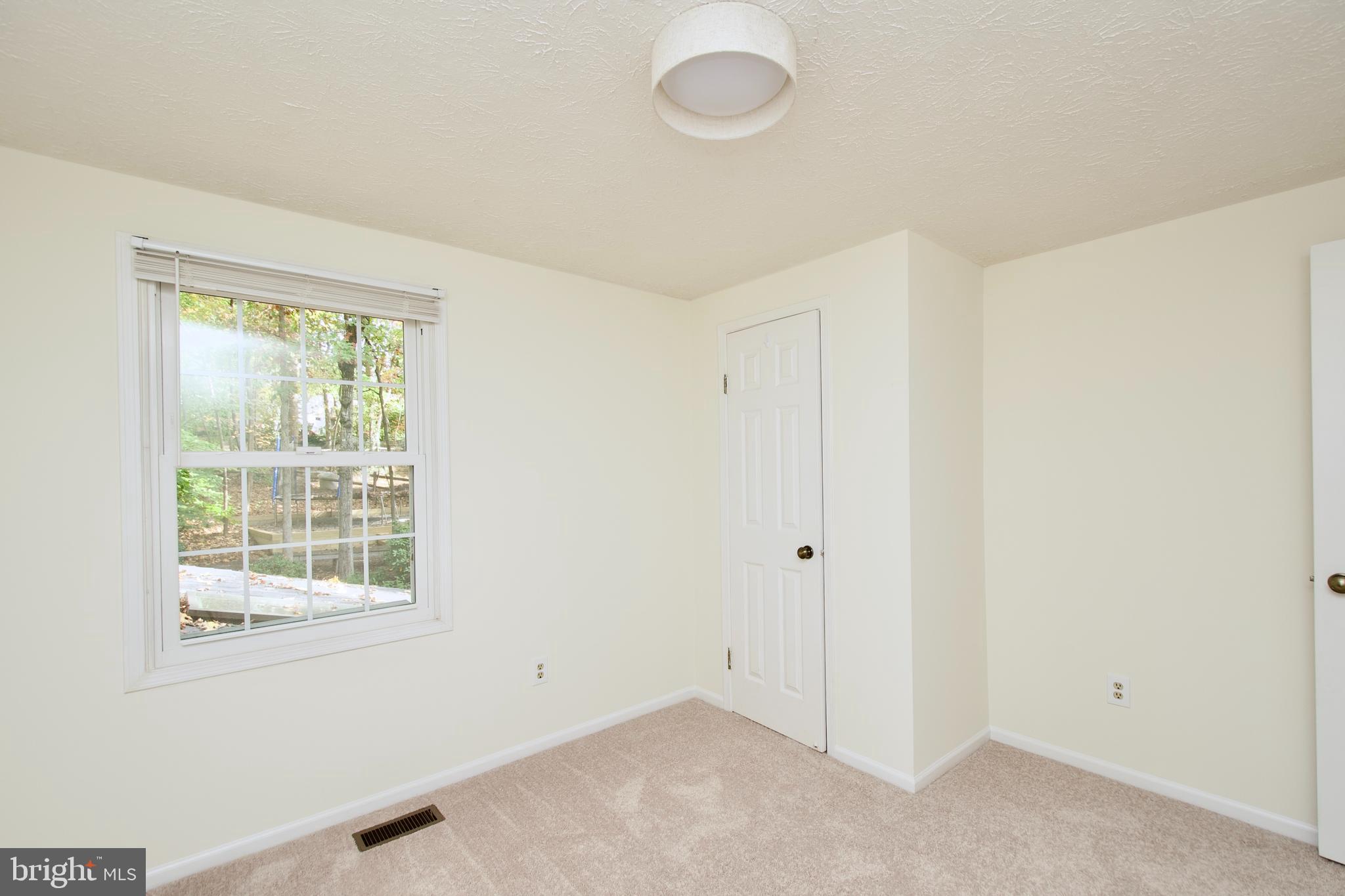 MONTCLAIR - Residential