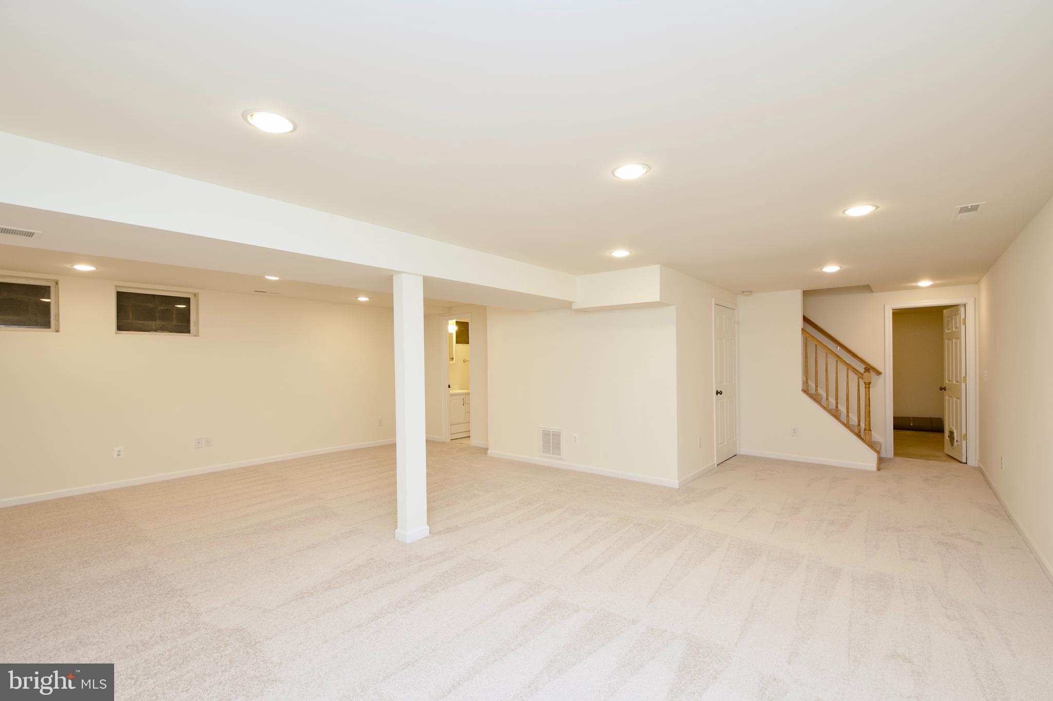 MONTCLAIR - Residential