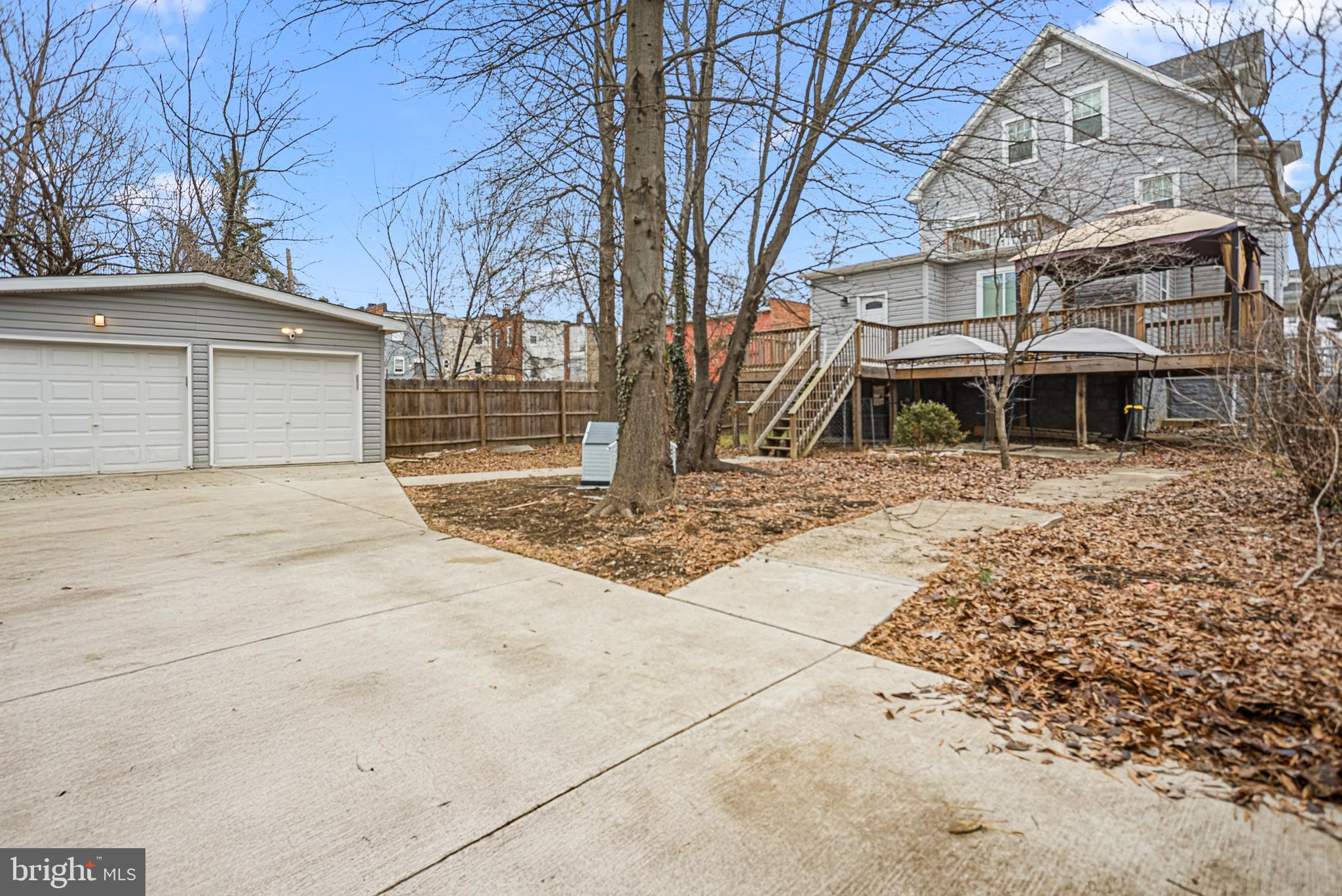 WEST FOREST PARK - Residential