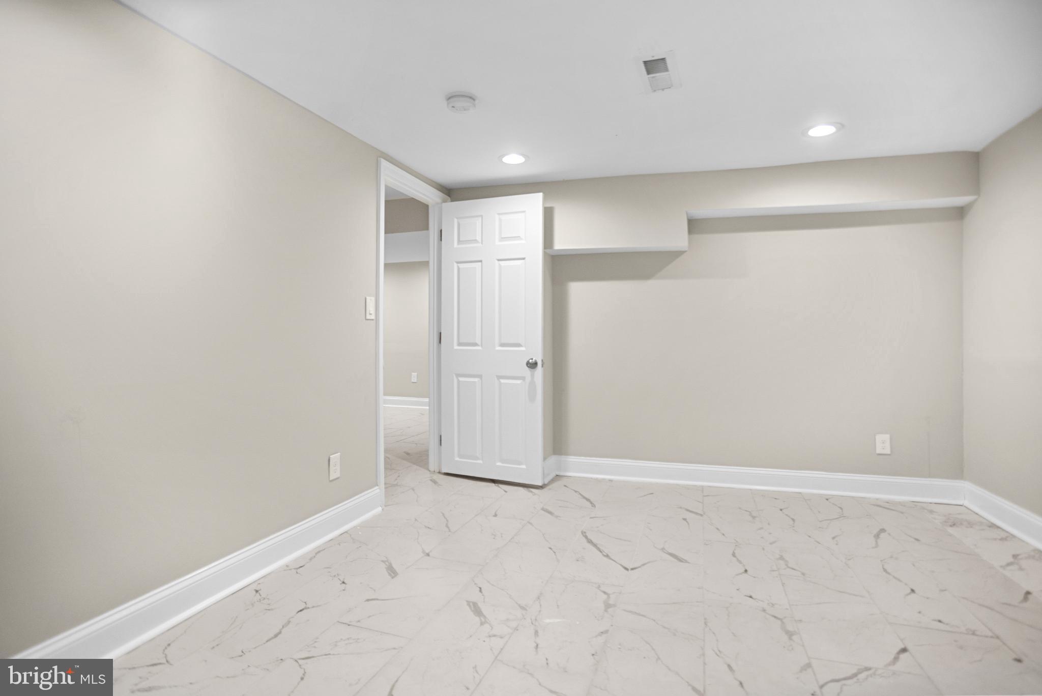 WEST FOREST PARK - Residential