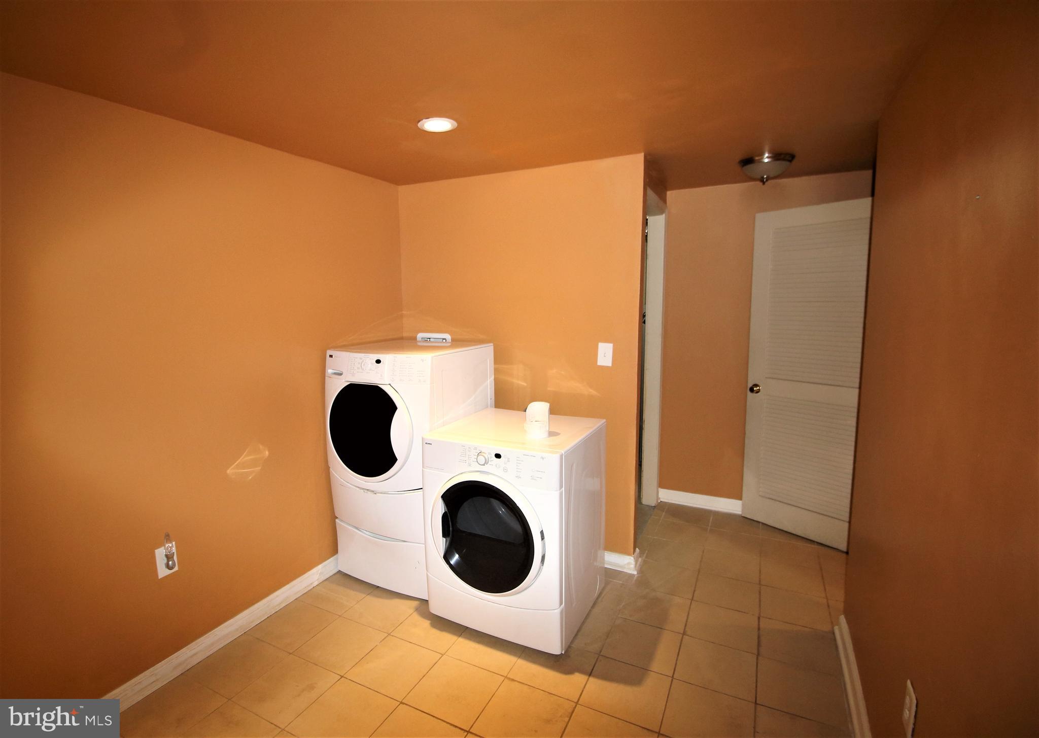 PRINCETON WOODS - Residential Lease