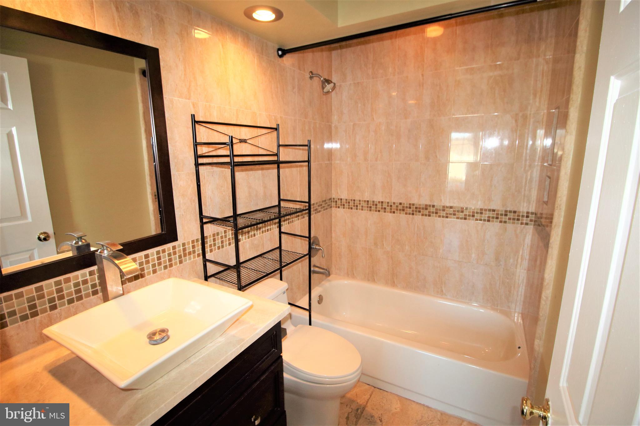 PRINCETON WOODS - Residential Lease