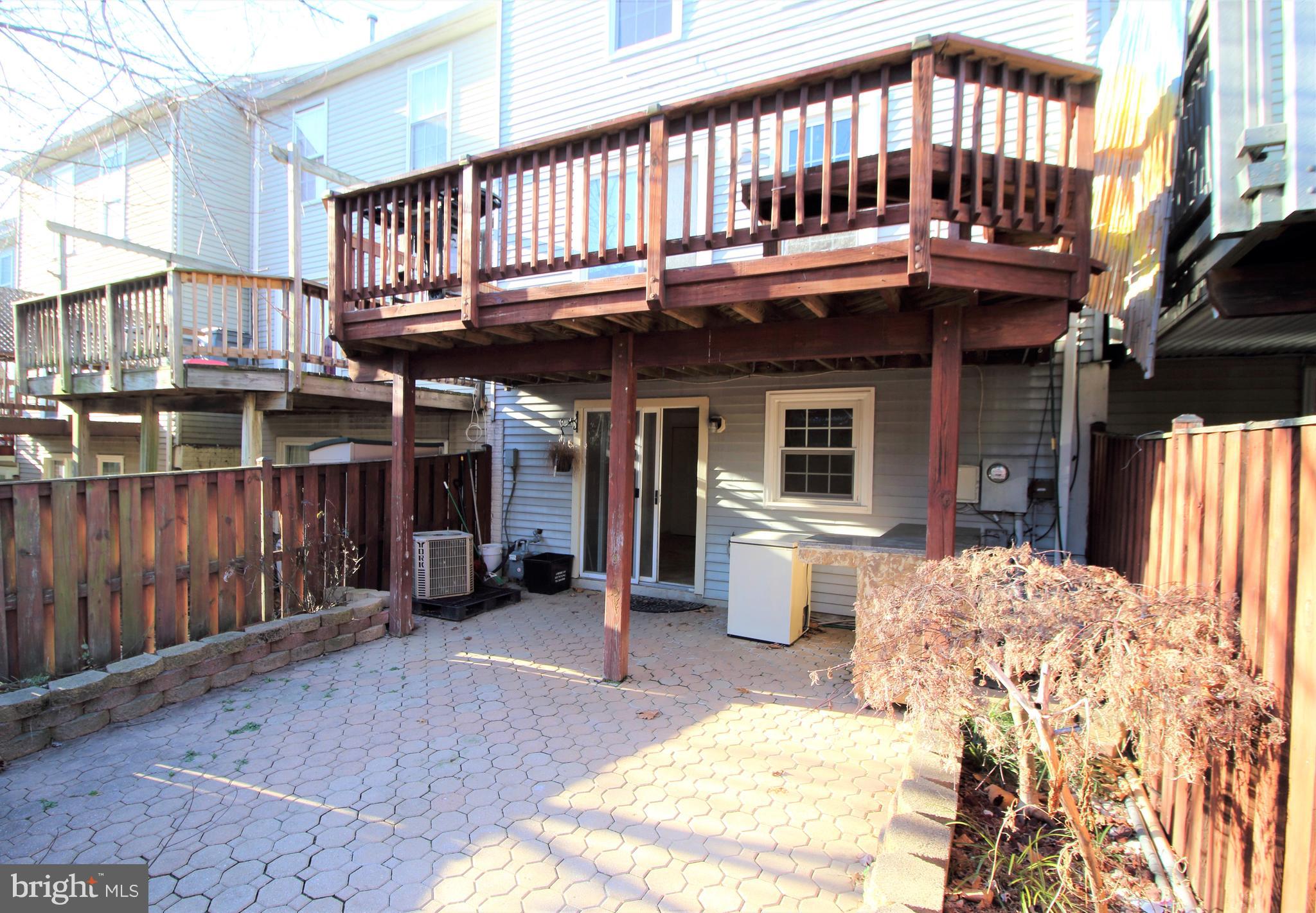 PRINCETON WOODS - Residential Lease