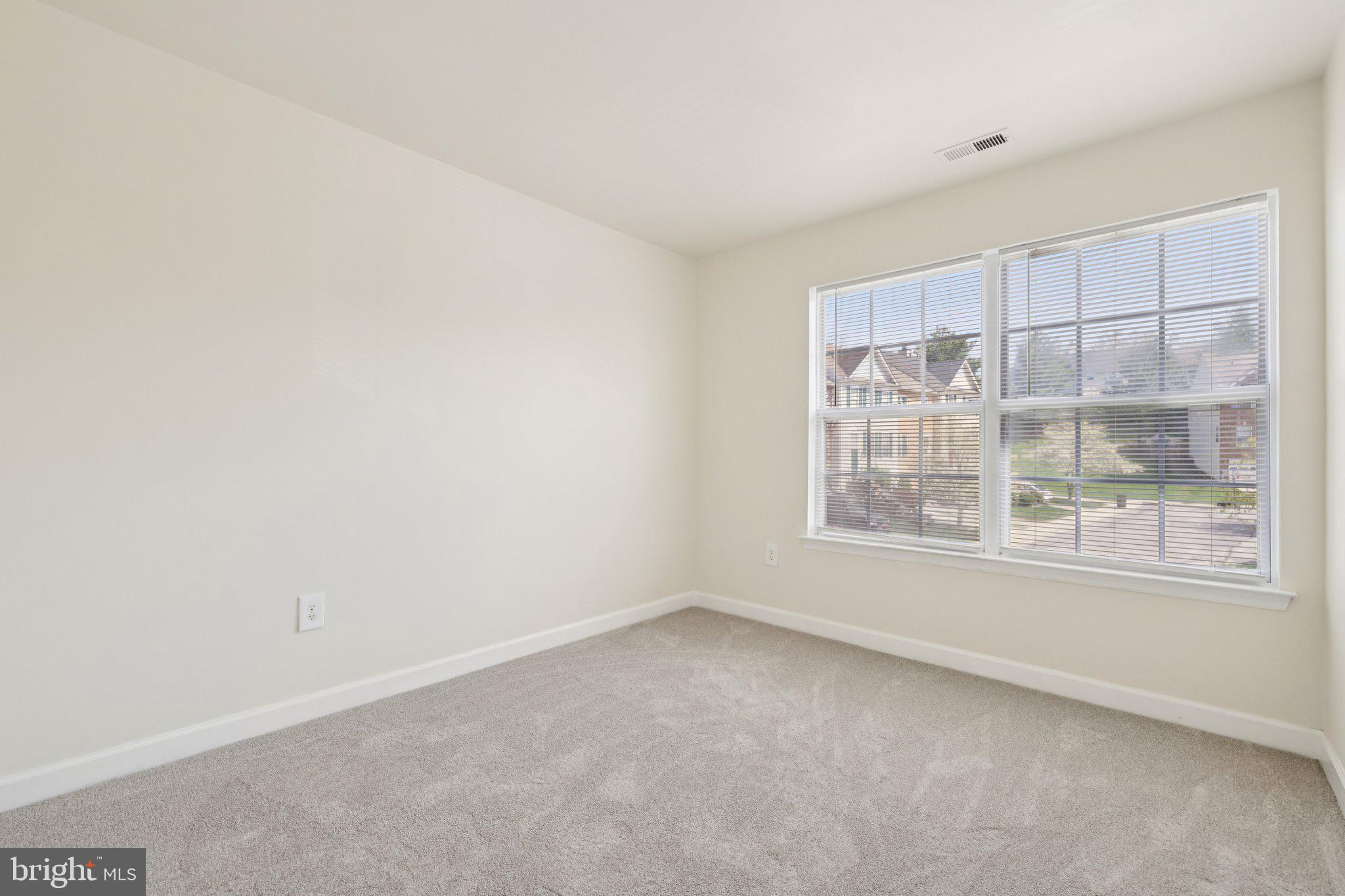 SPRING RIDGE - Residential