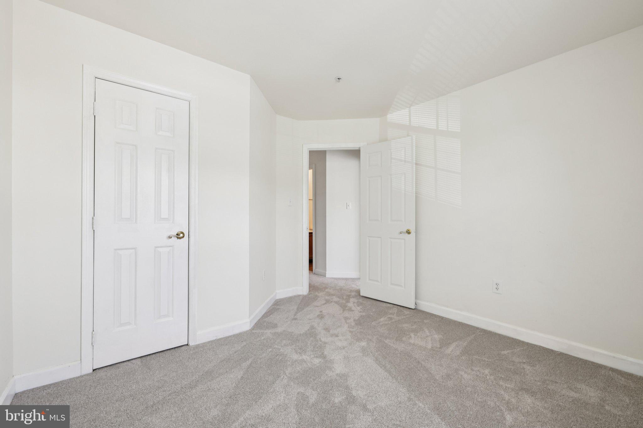 SPRING RIDGE - Residential