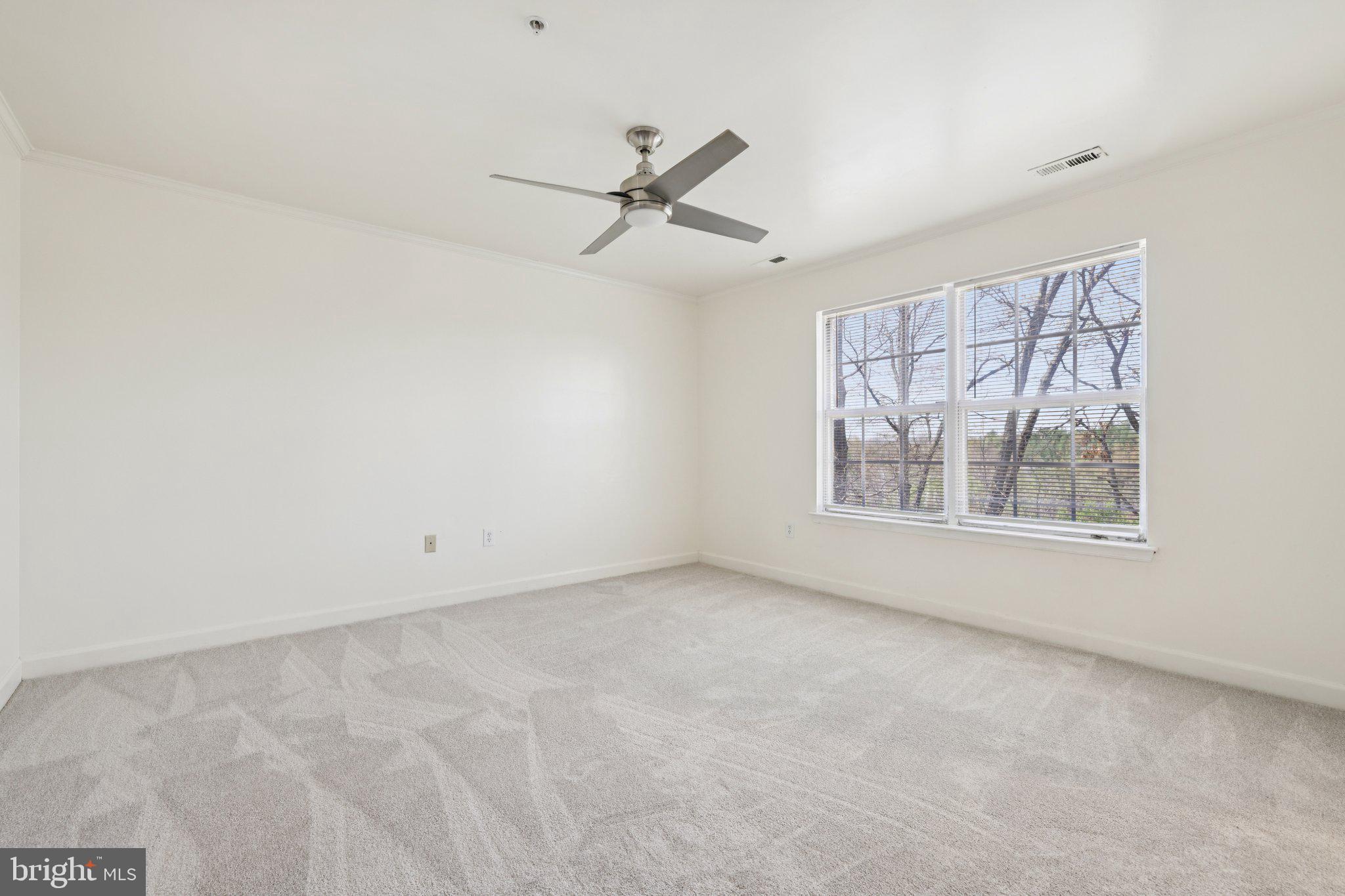 SPRING RIDGE - Residential