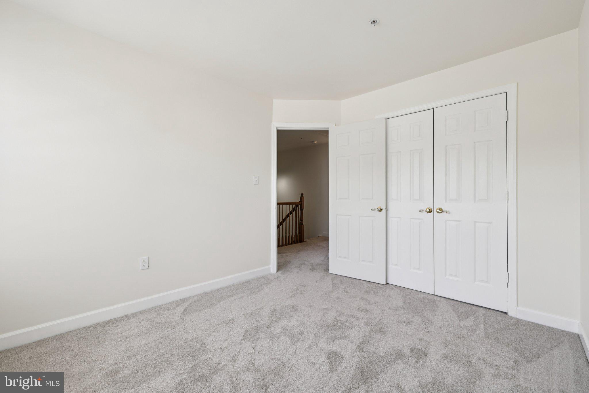 SPRING RIDGE - Residential