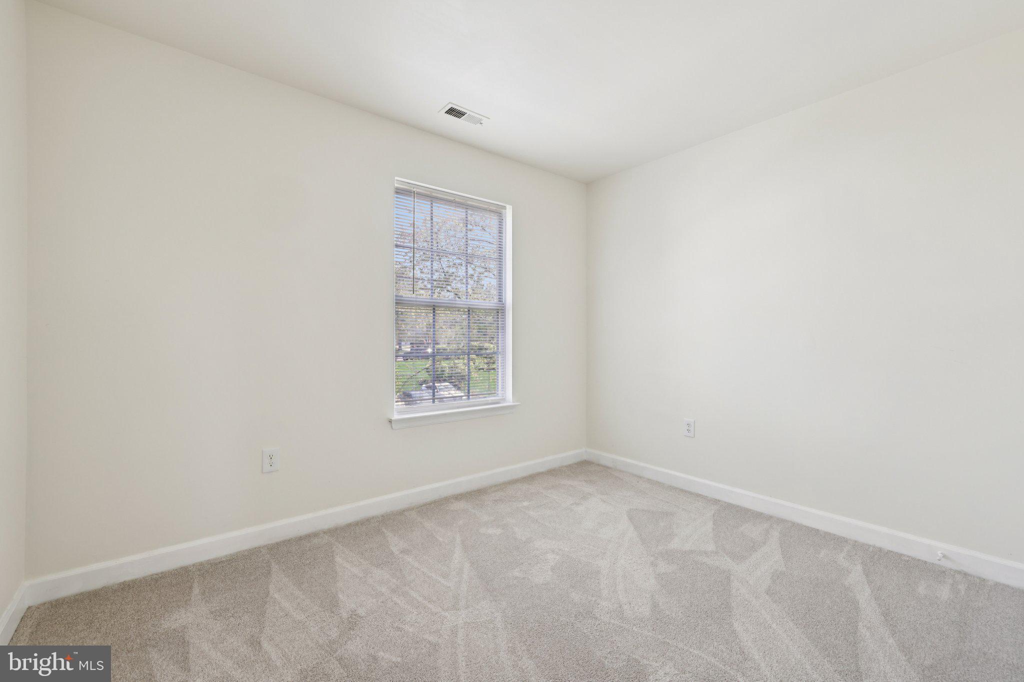 SPRING RIDGE - Residential