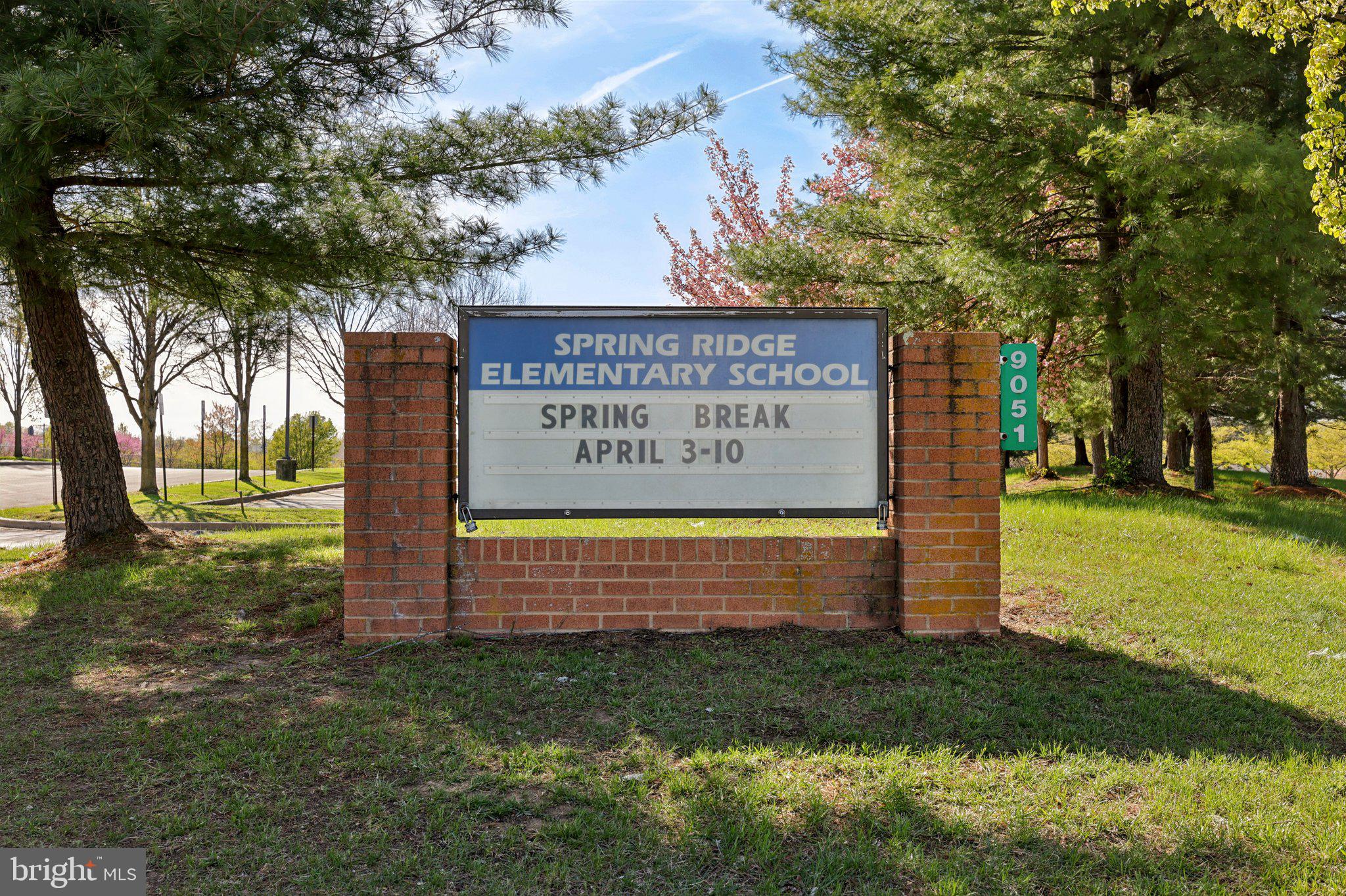 SPRING RIDGE - Residential