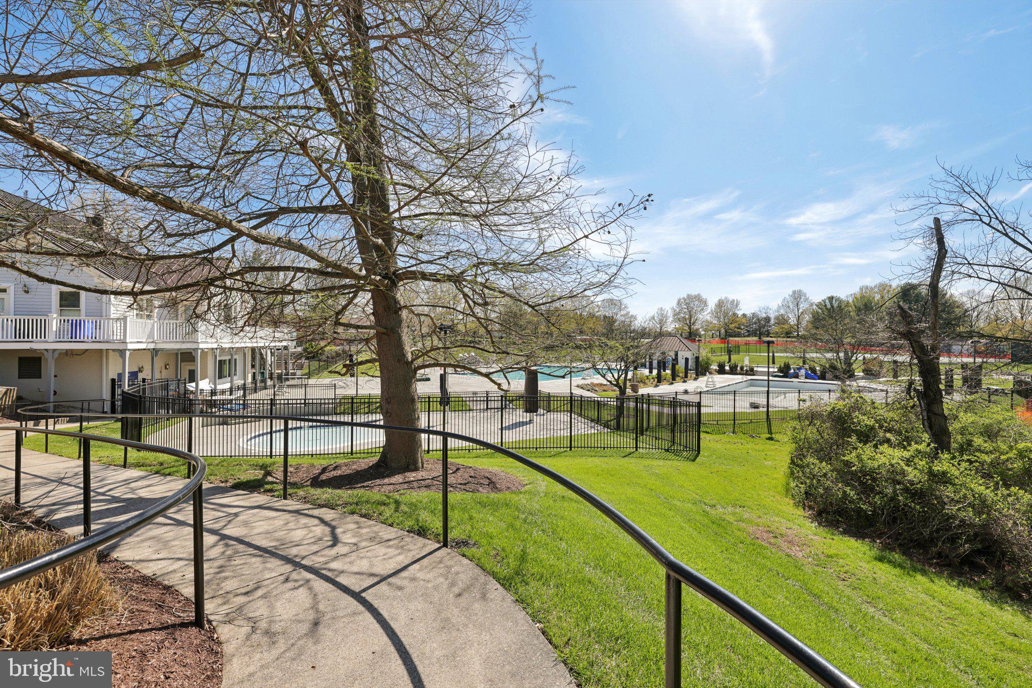 SPRING RIDGE - Residential