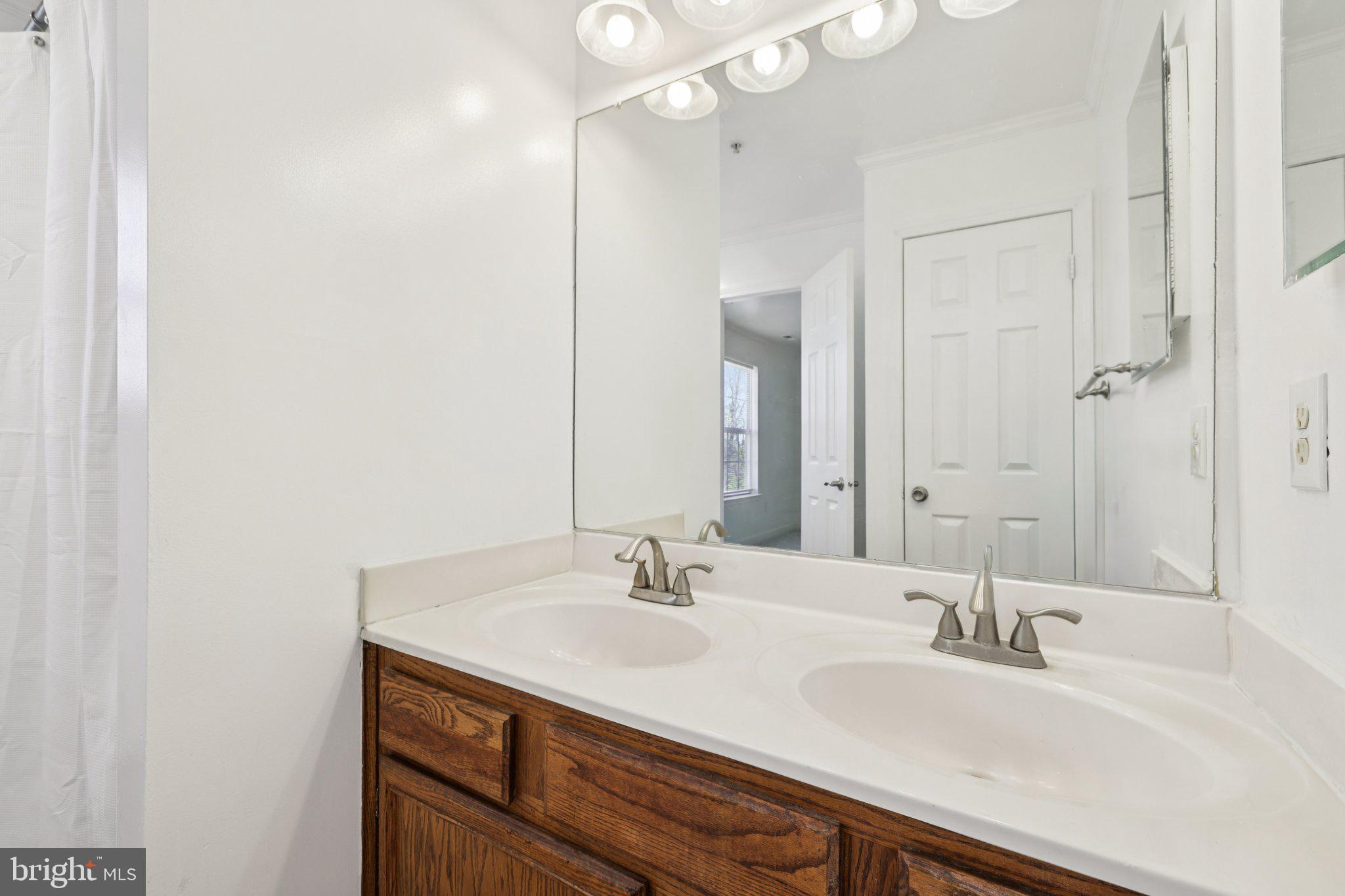 SPRING RIDGE - Residential