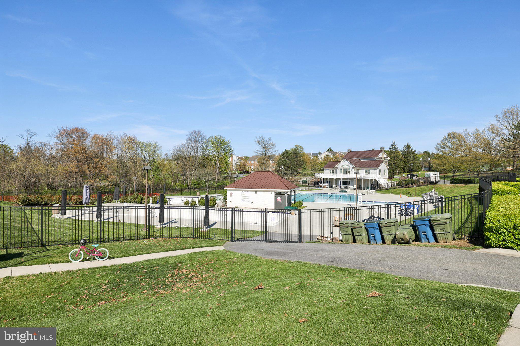 SPRING RIDGE - Residential