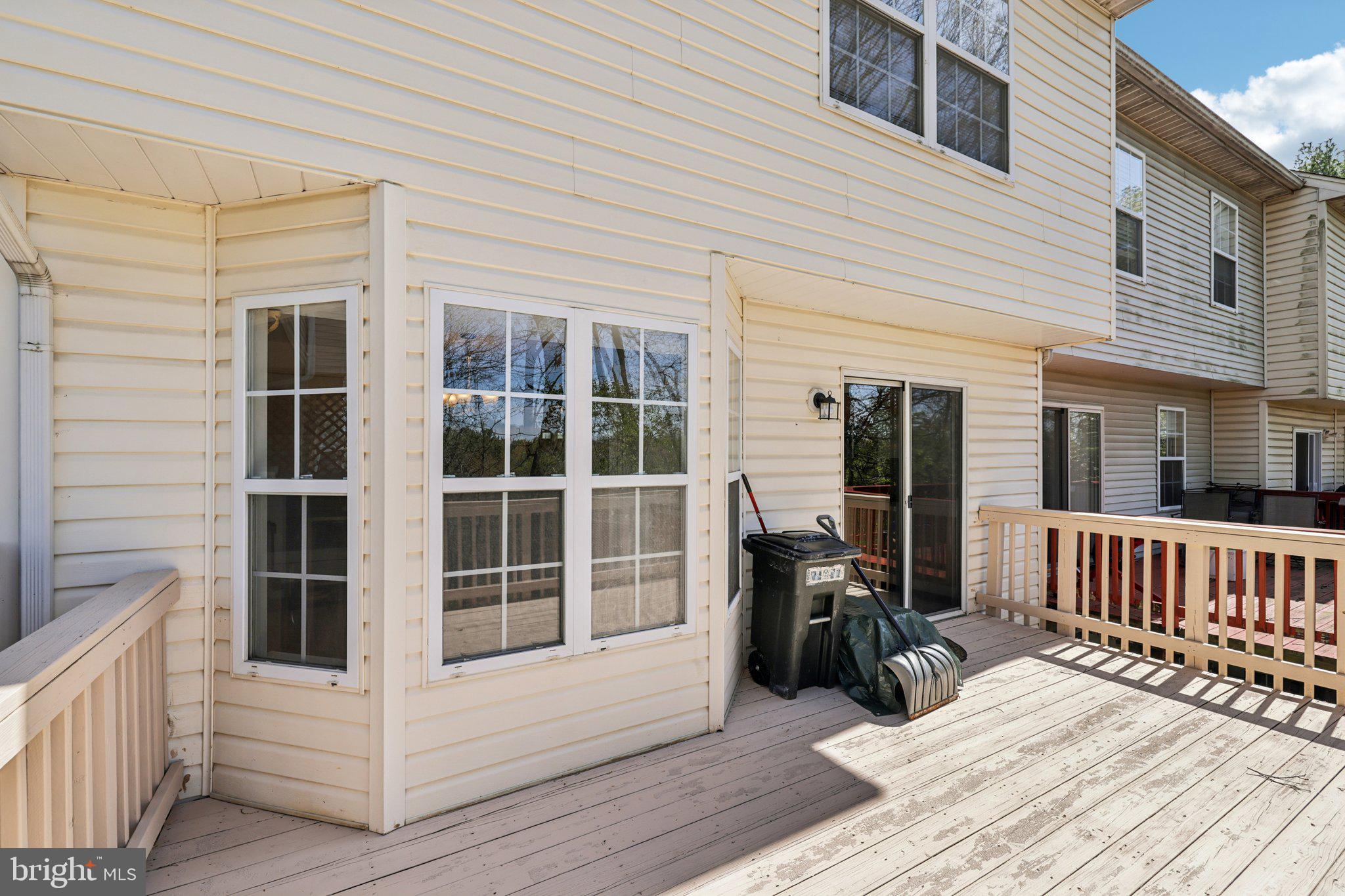 SPRING RIDGE - Residential