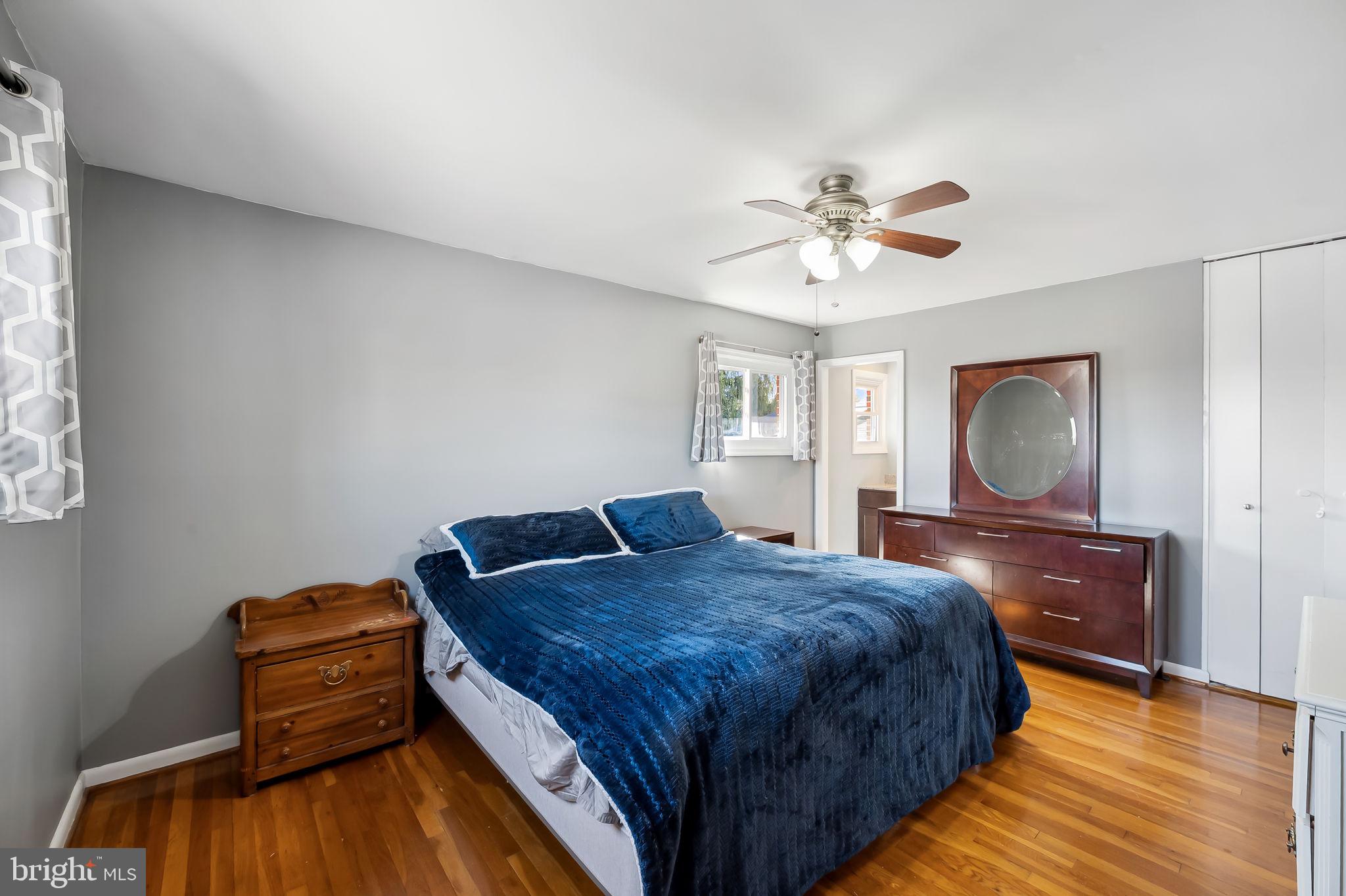 YORK MANOR - Residential