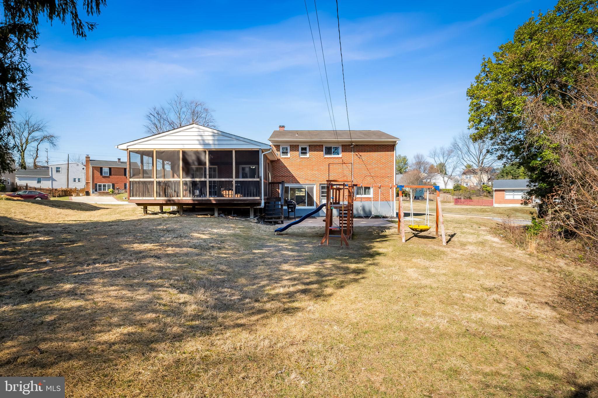 YORK MANOR - Residential