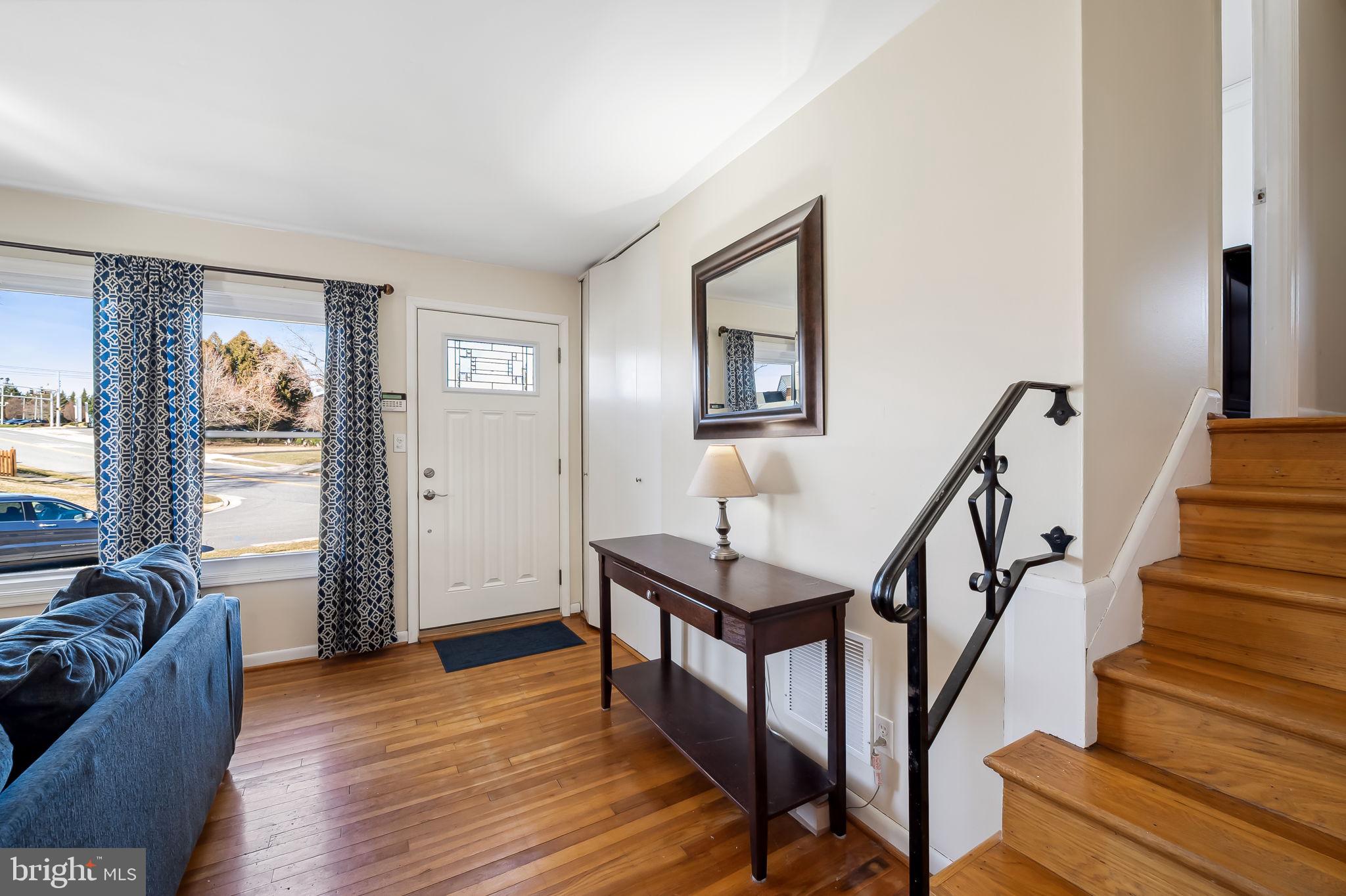 YORK MANOR - Residential