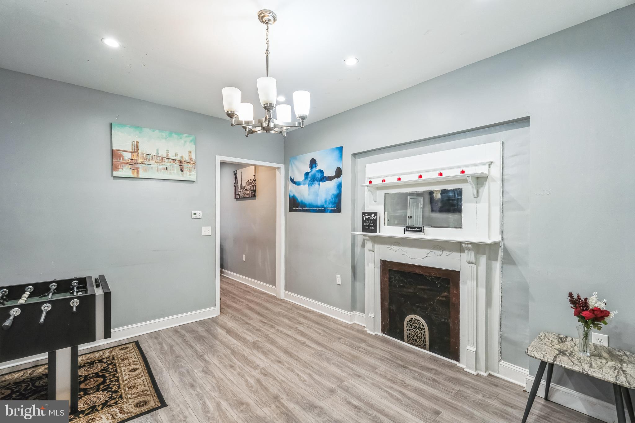 UNIVERSITY CITY - Residential Lease