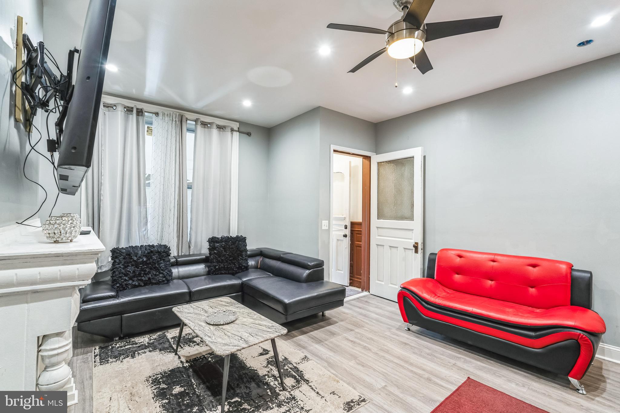 UNIVERSITY CITY - Residential Lease