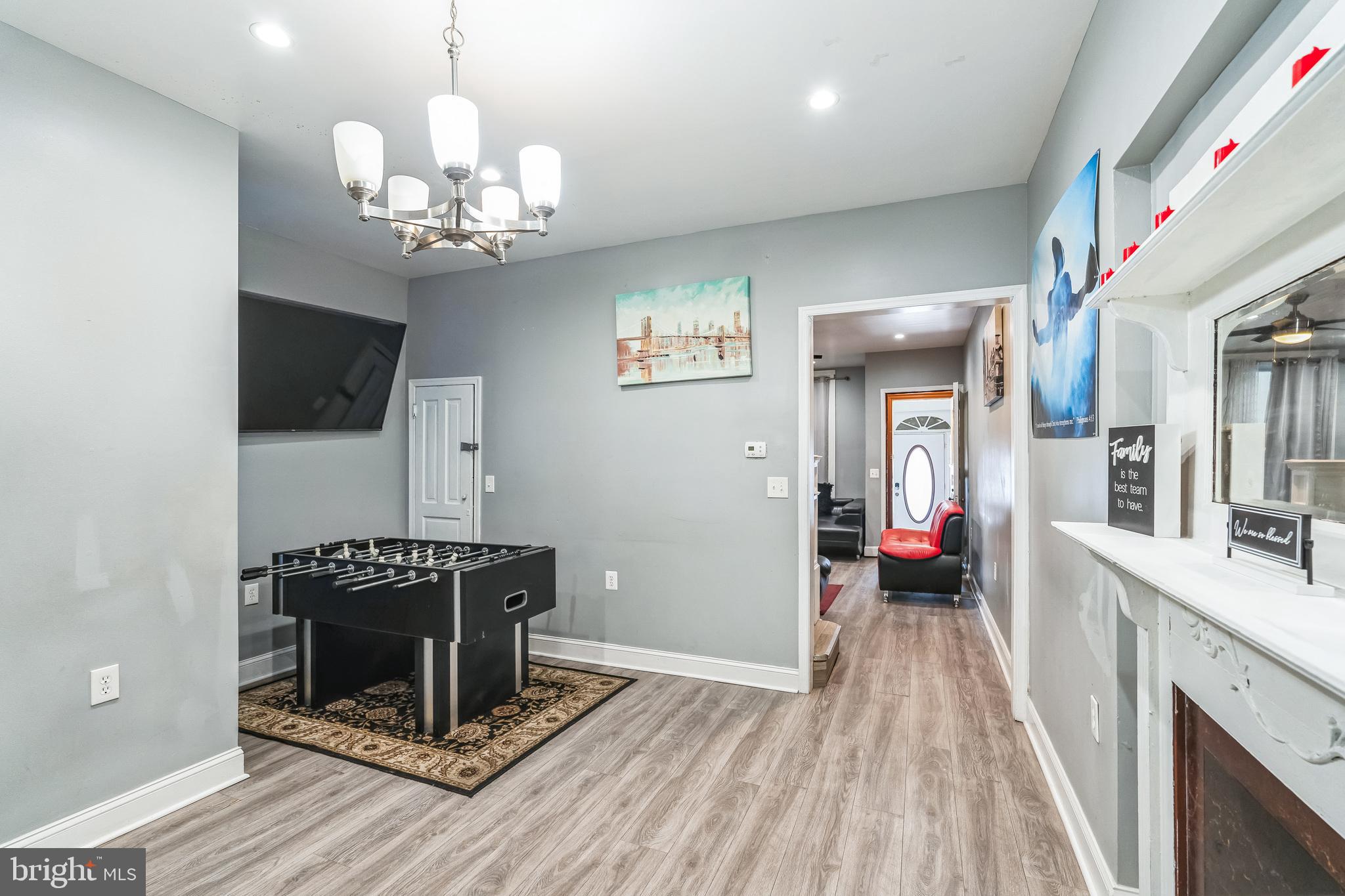 UNIVERSITY CITY - Residential Lease