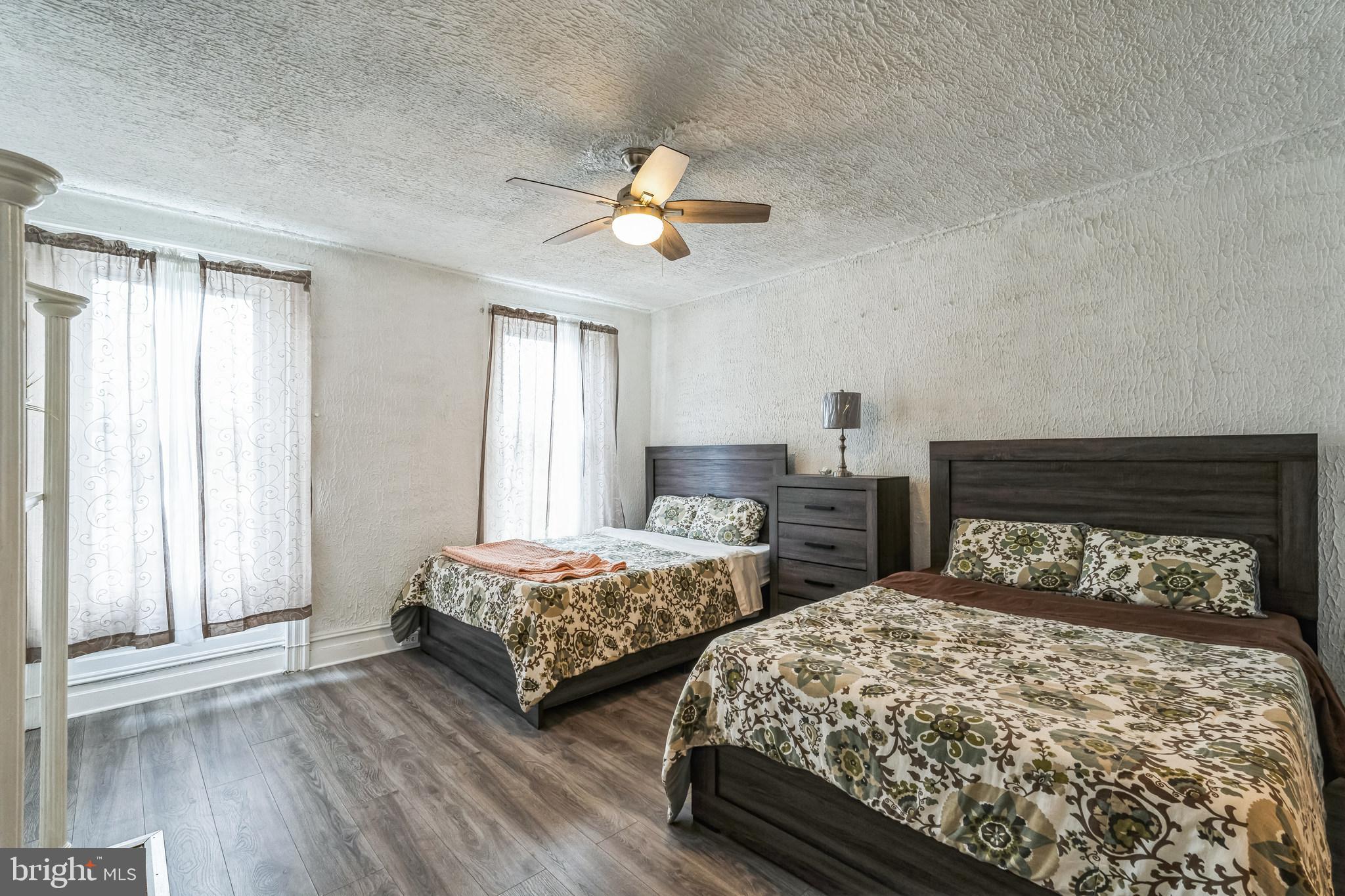 UNIVERSITY CITY - Residential Lease