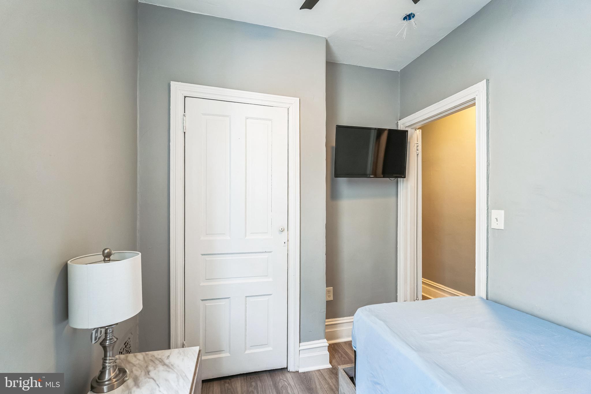 UNIVERSITY CITY - Residential Lease