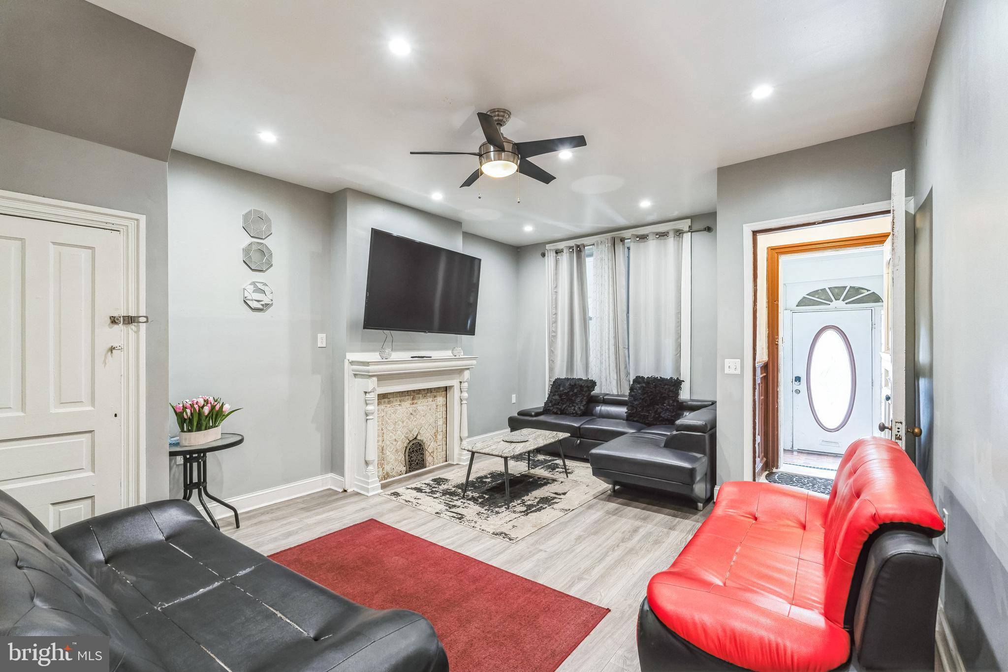 UNIVERSITY CITY - Residential Lease