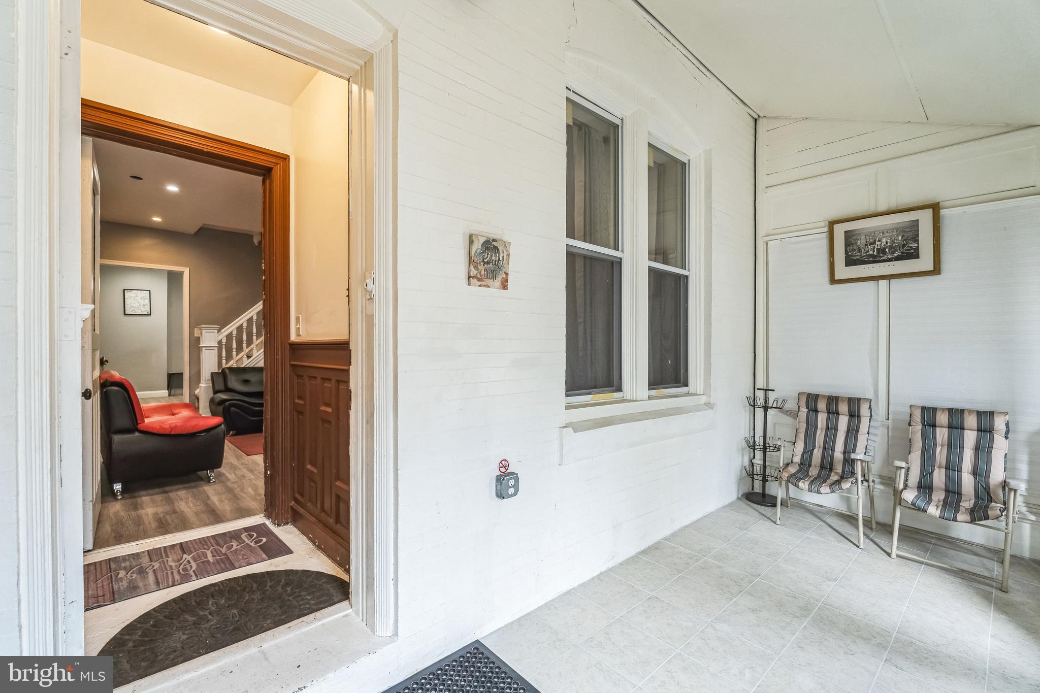 UNIVERSITY CITY - Residential Lease