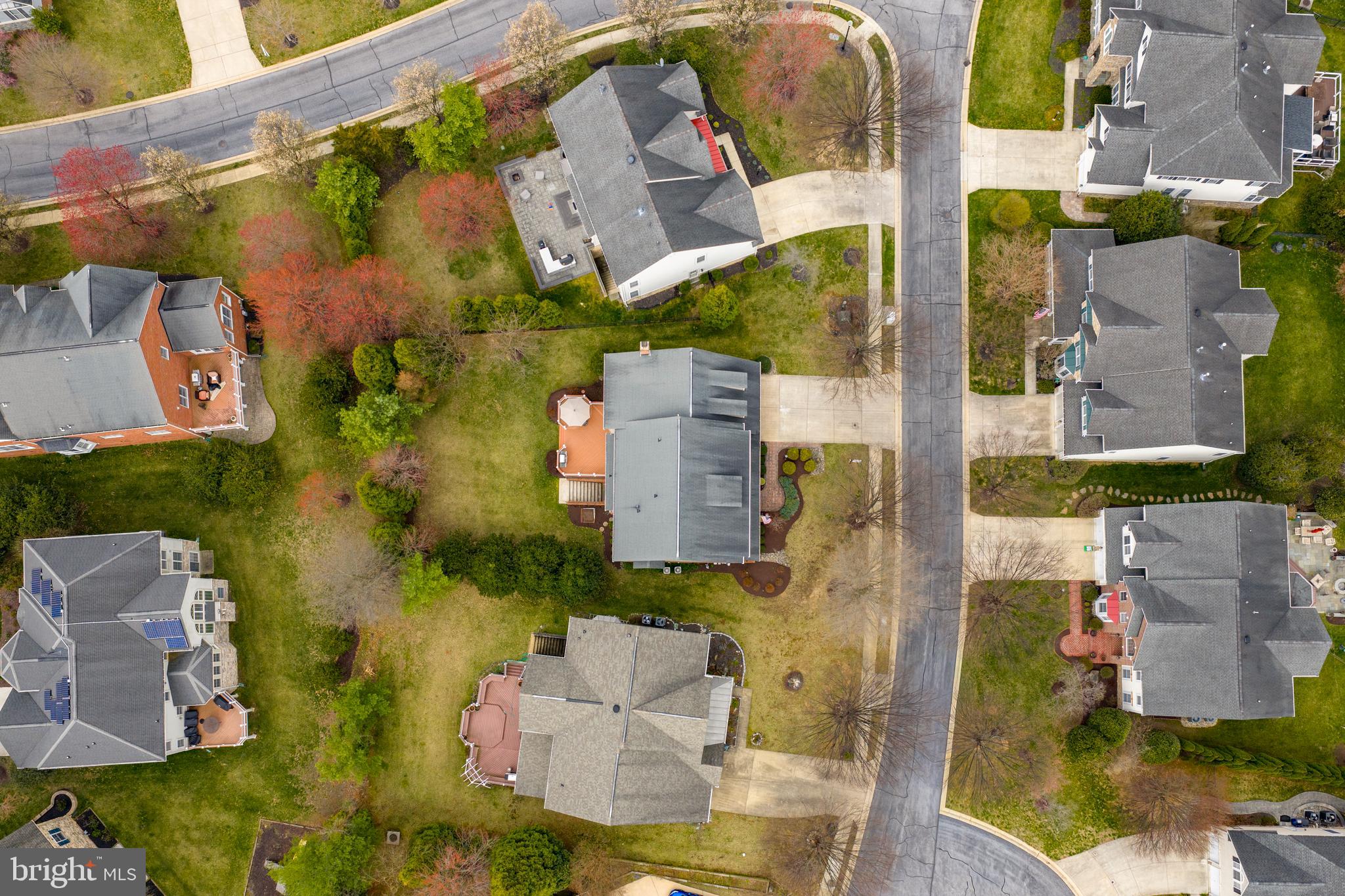 STONE LAKE - Residential