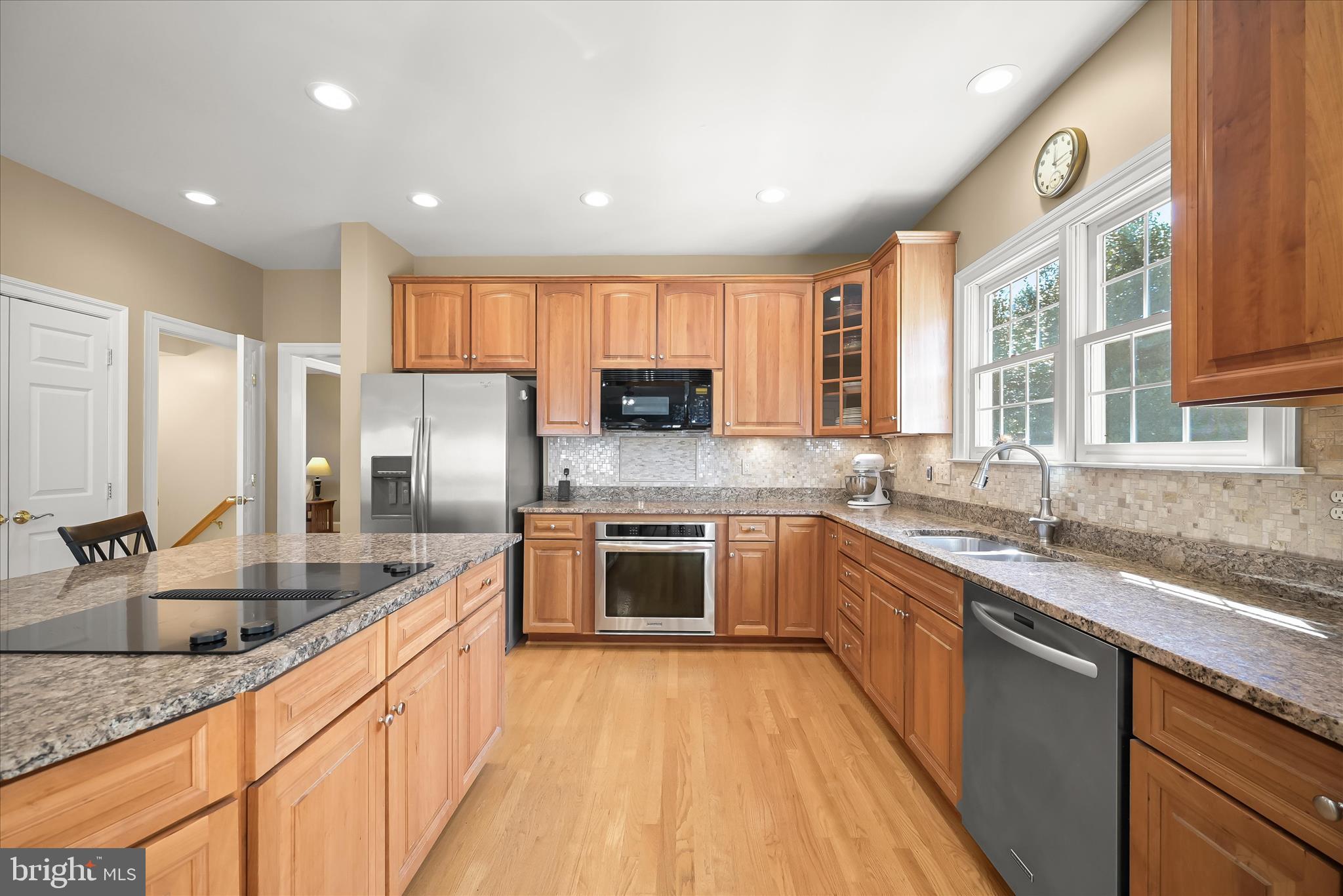 STONE LAKE - Residential